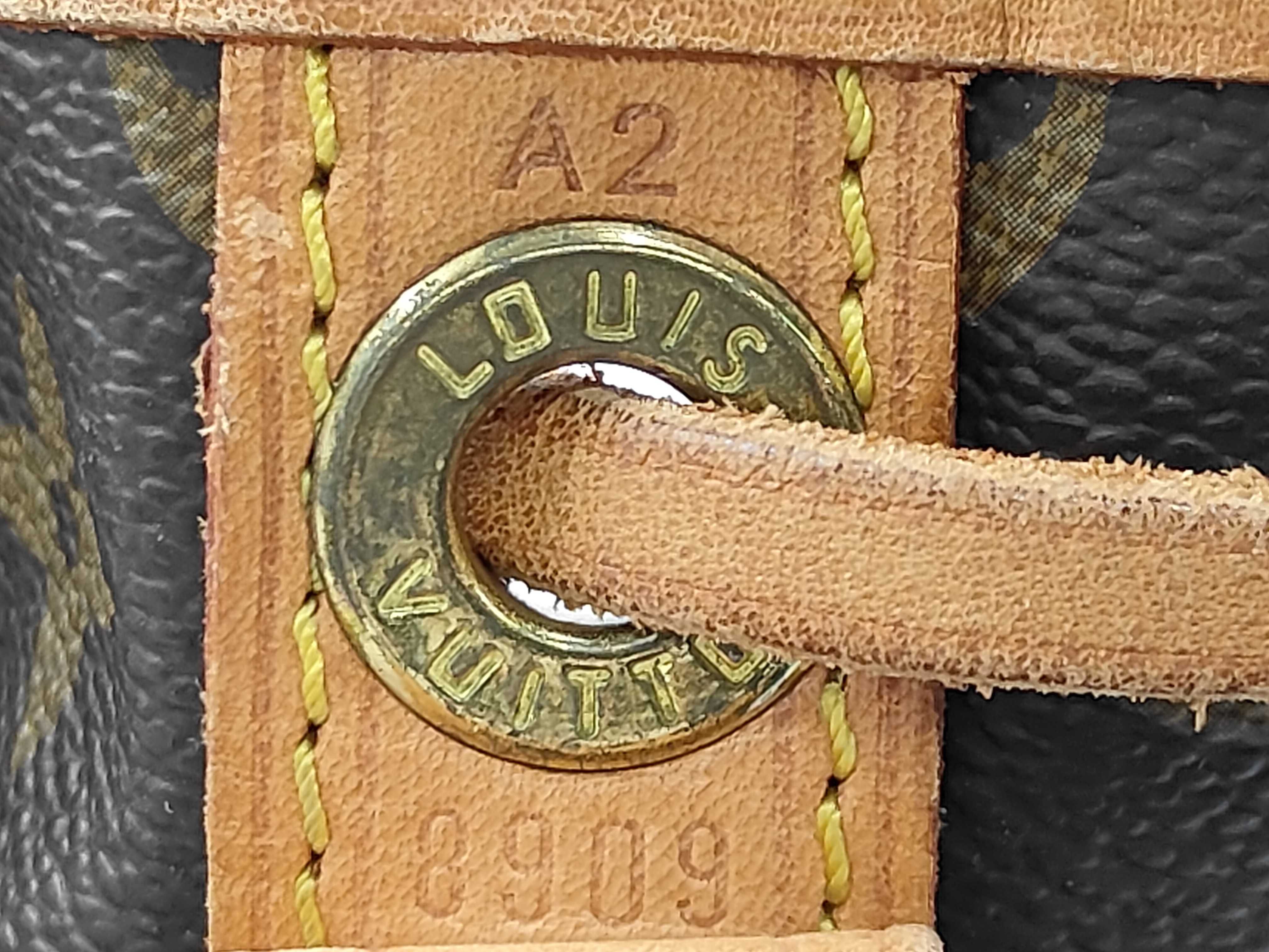 LV Monogram Noé Shoulder Bag — view 11