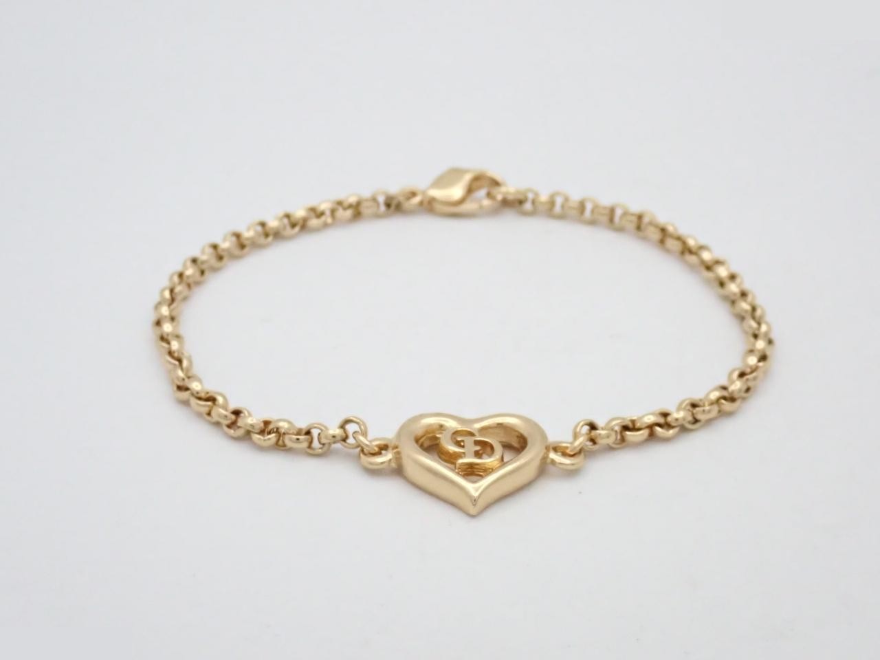 bracelet, wrist circumference approximately 18.5 cm