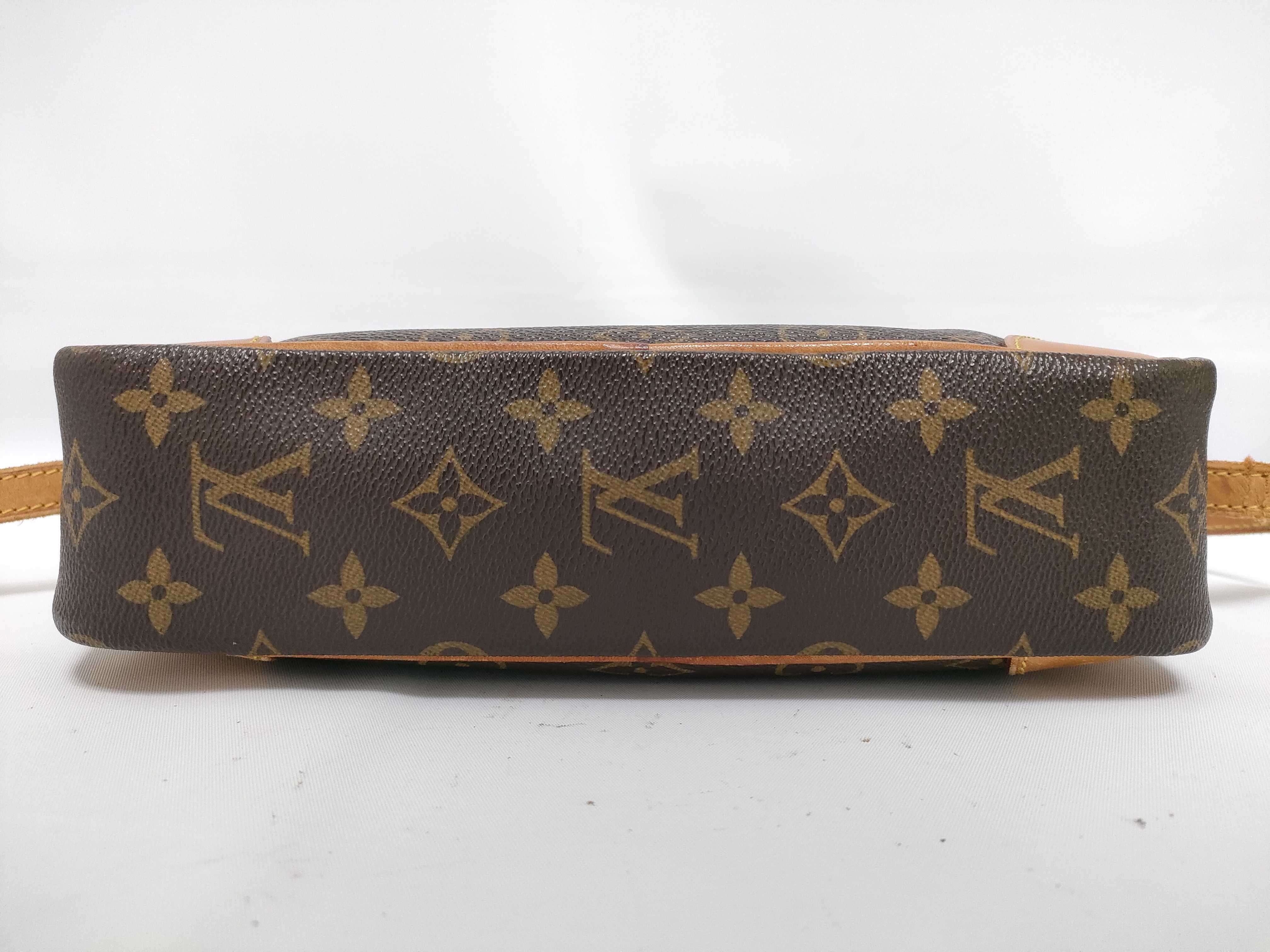 Monogram Louis Vuitton Bag Shoulder Bag — view 3