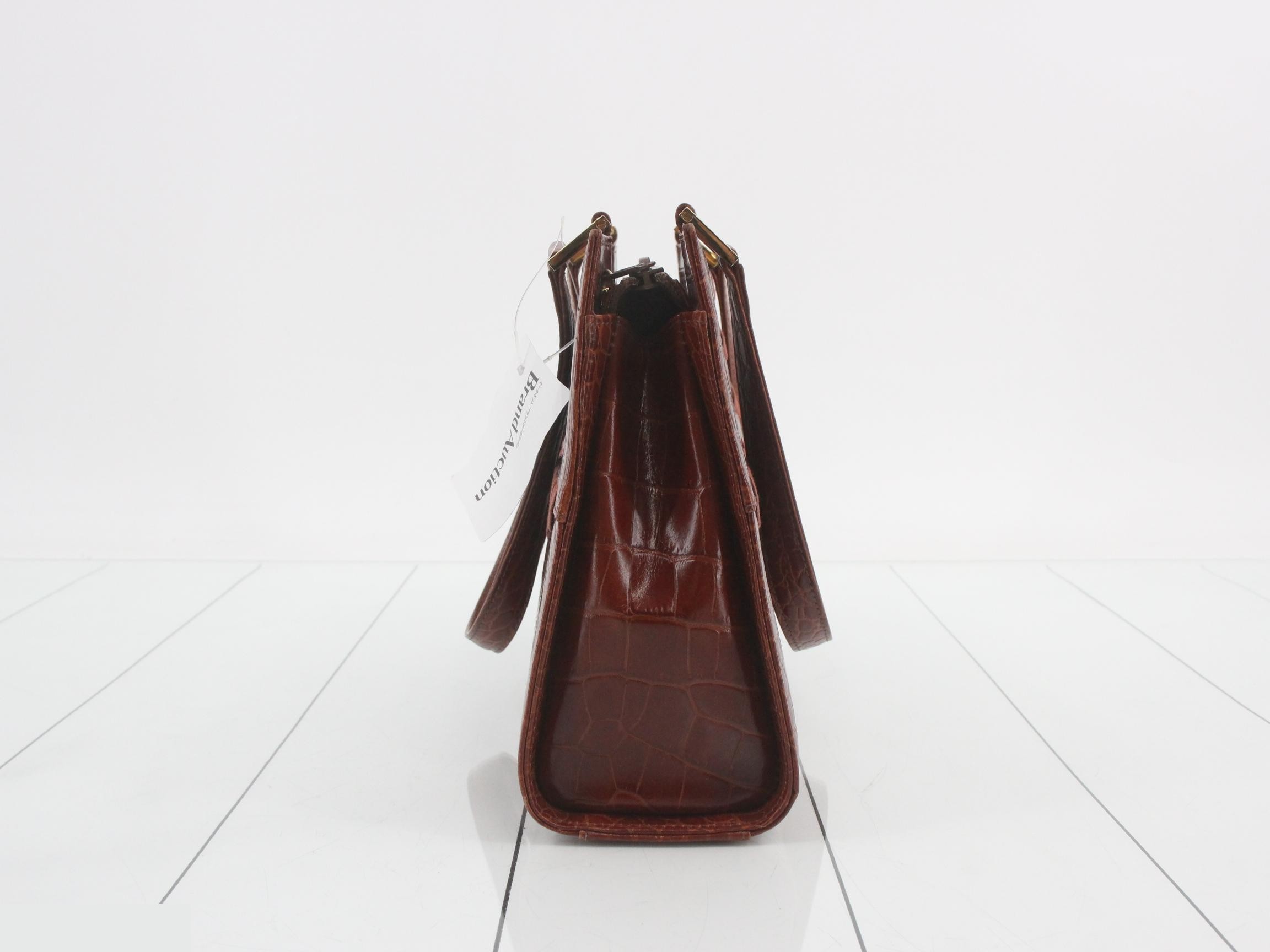 Crocodile handbag — view 4