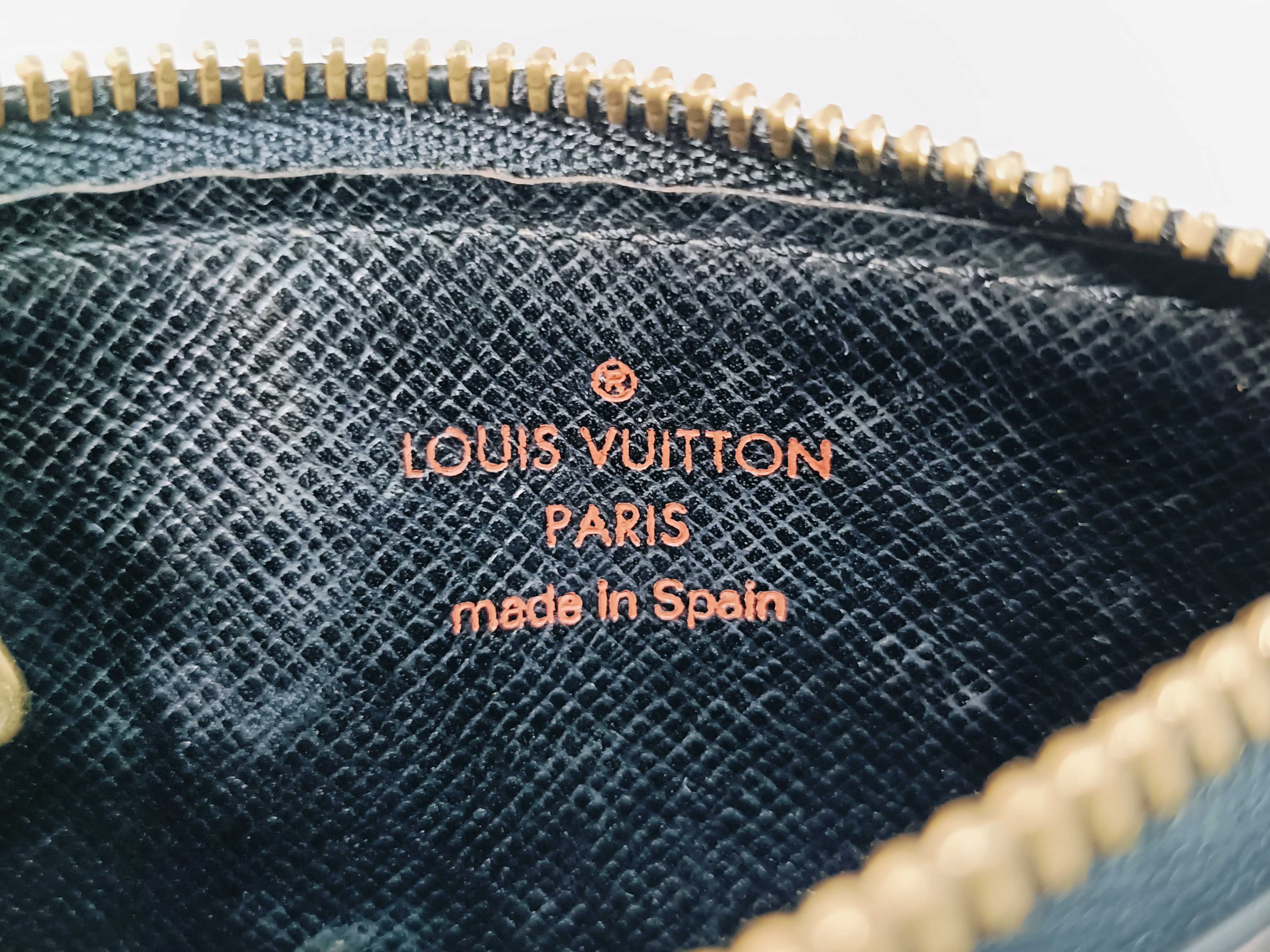 Epi Pochette Clé Epi Coin Case M63802 Coin Case — view 13