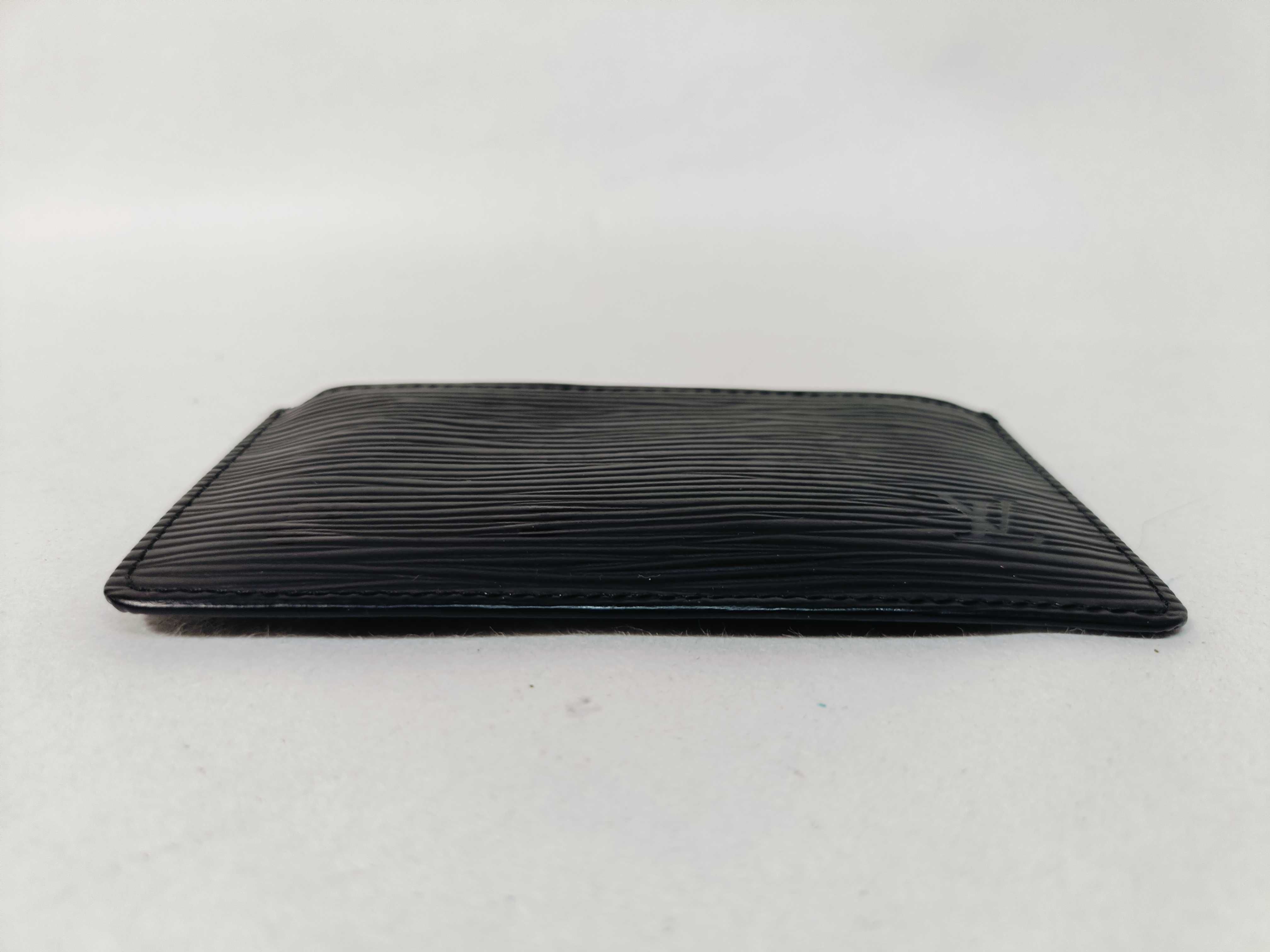 Epi Pochette Clé Epi Coin Case M63802 Coin Case — view 5