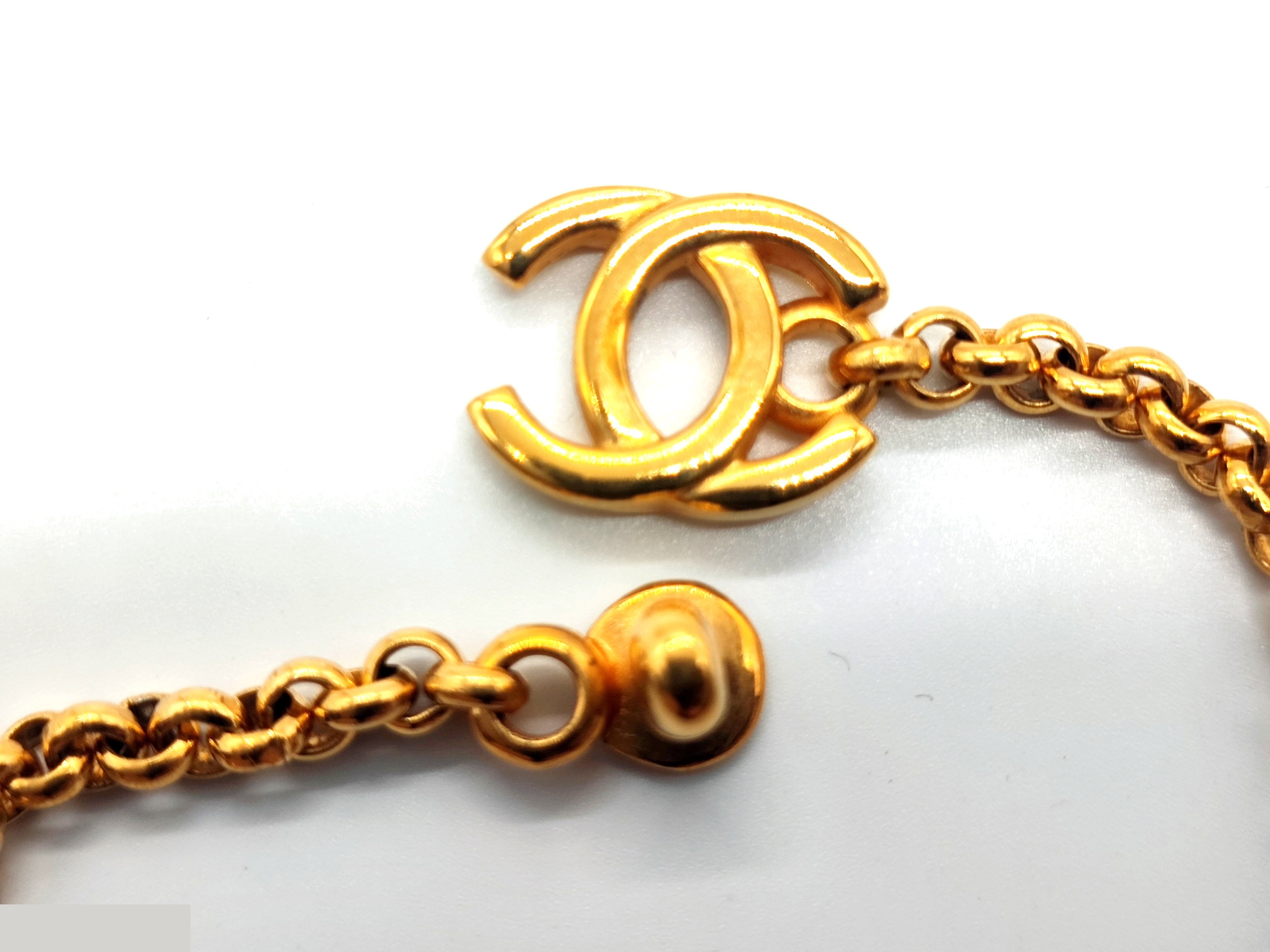 Coco Mark Turnlock Teardrop Swing Necklace 96P — view 10