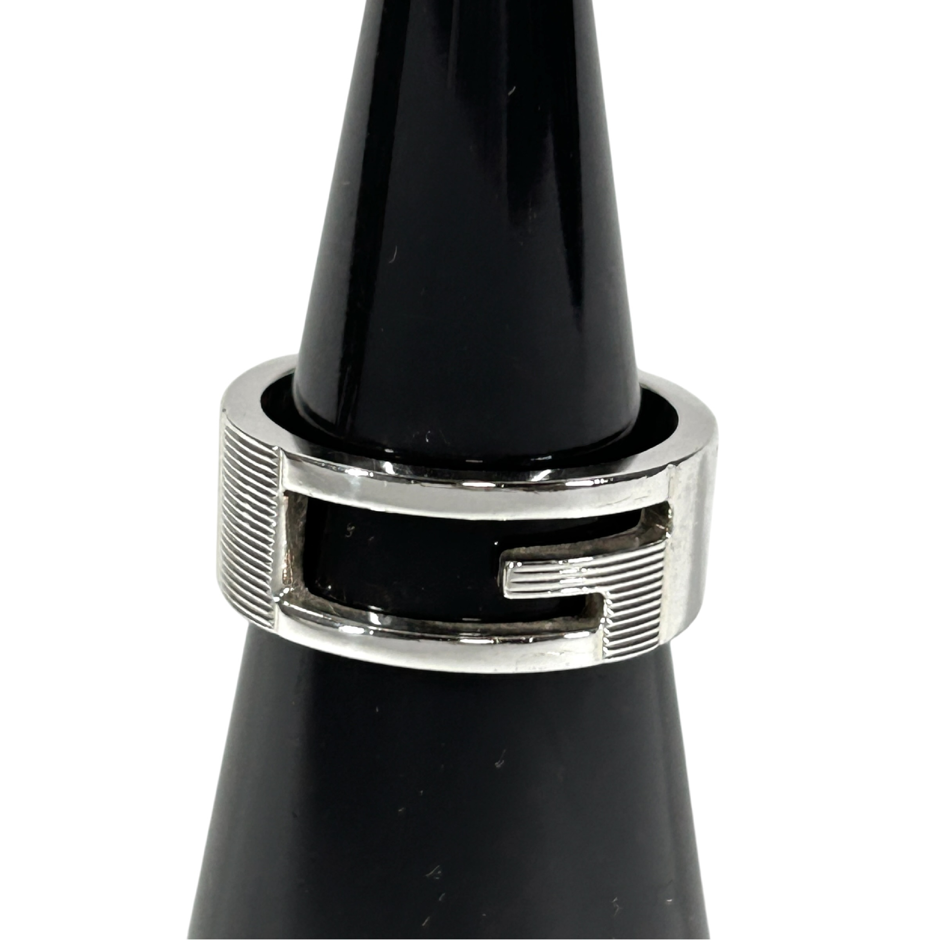 ring, G logo cutout, branded G, sterling silver 925, size 13. — view 2