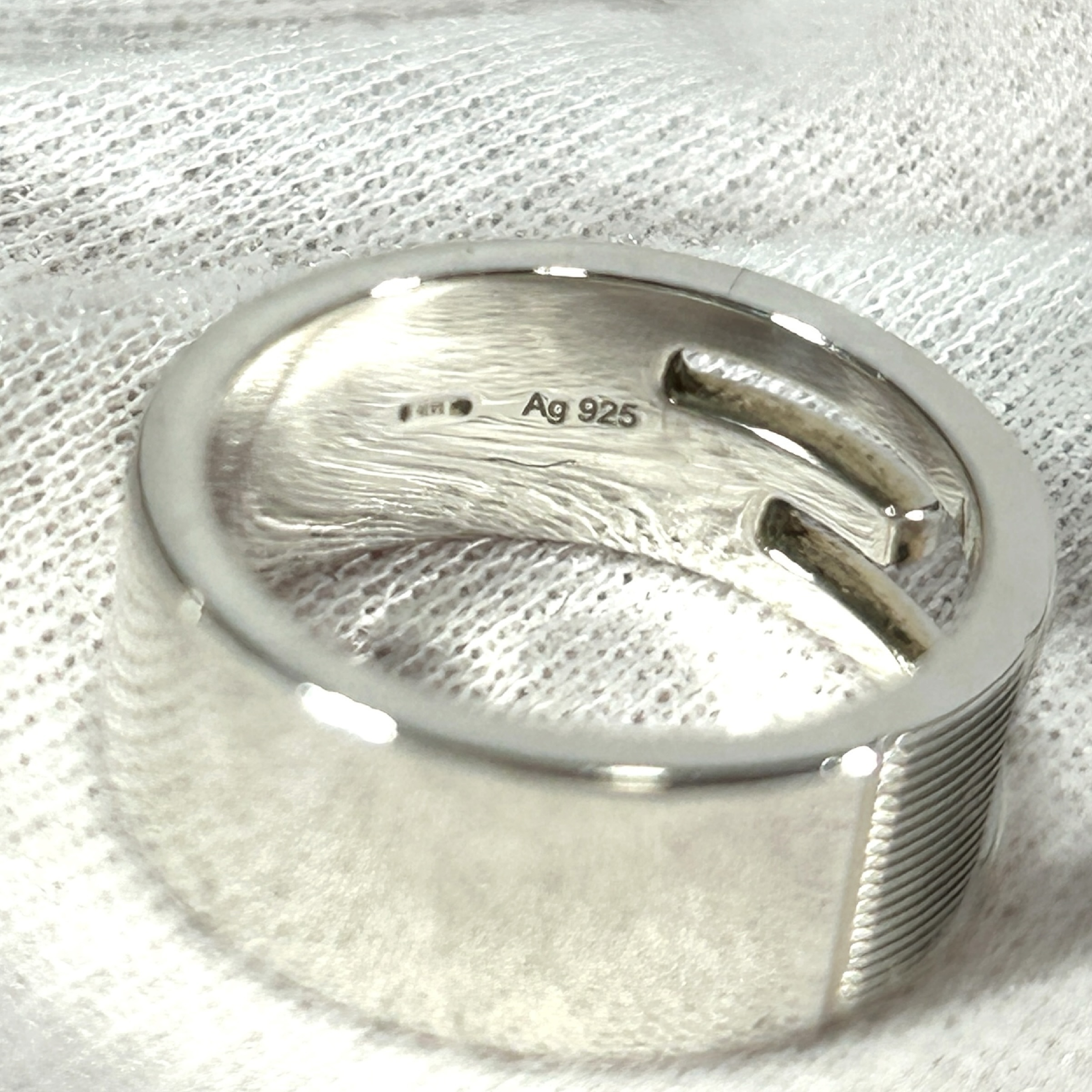 ring, G logo cutout, branded G, sterling silver 925, size 13. — view 7