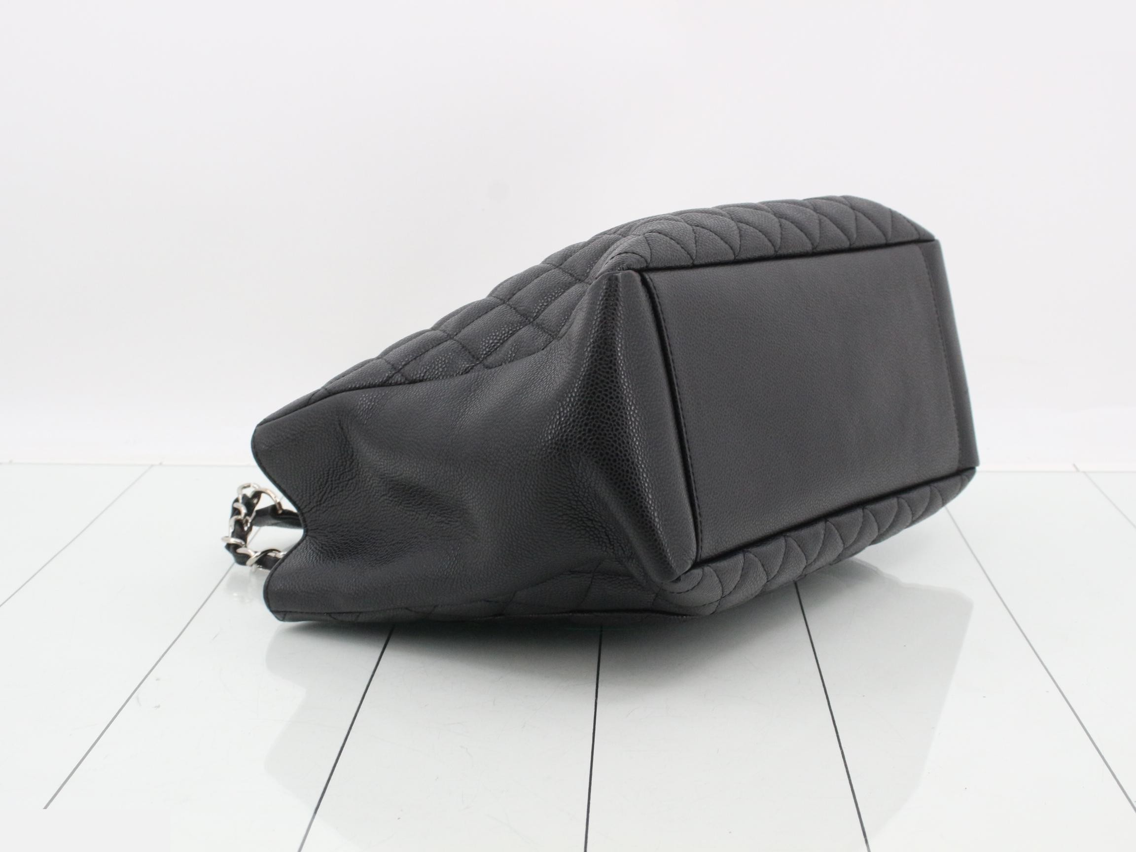 Caviar leather matelassé chain tote bag — view 5