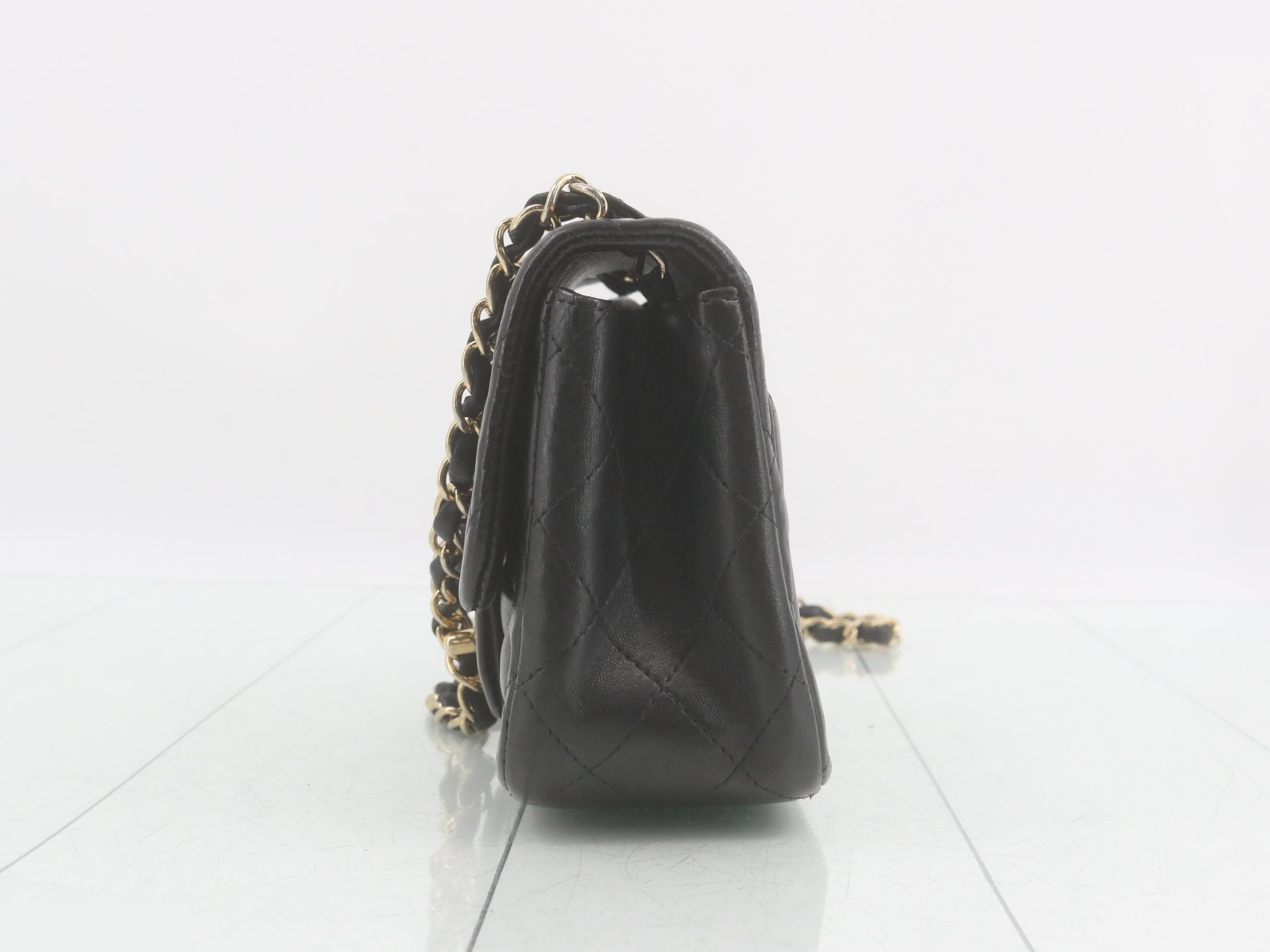 Matelassé lambskin chain handbag, black — view 3