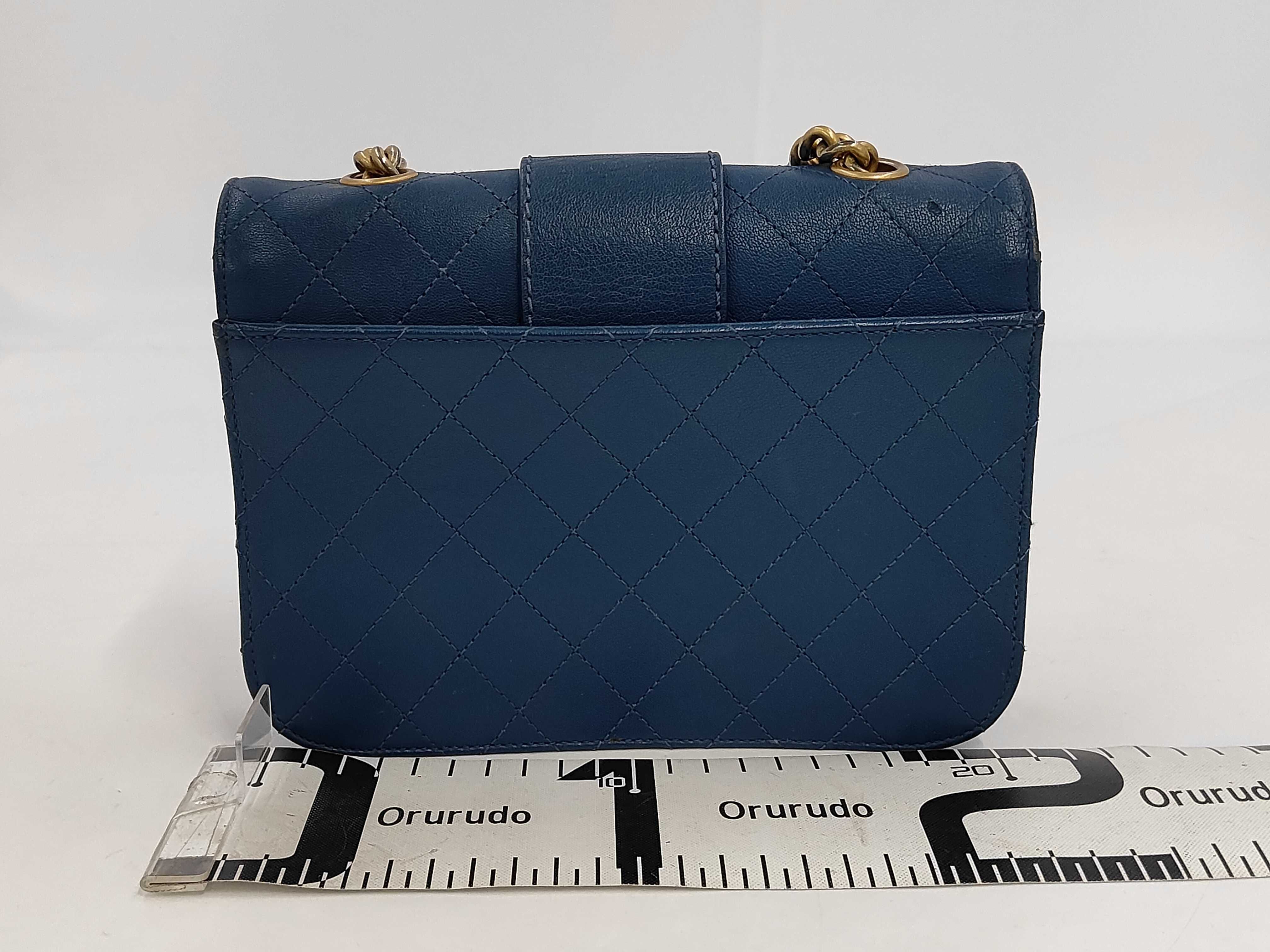 Matelassé Leather Chain Shoulder Bag (Serial Number 24) - Blue with Gold Hardware — view 2