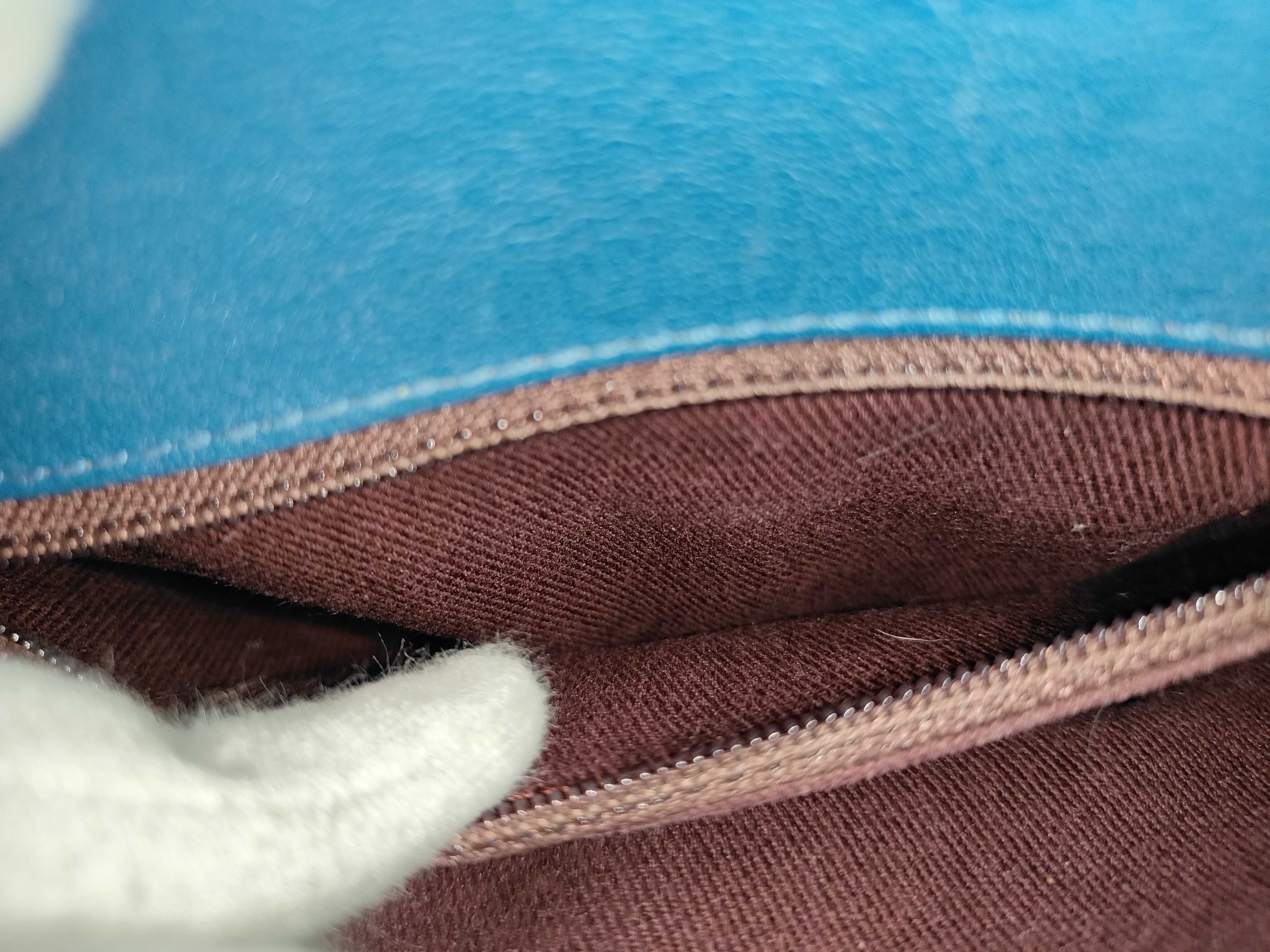 Matelassé Leather Chain Shoulder Bag (Serial Number 24) - Blue with Gold Hardware — view 12
