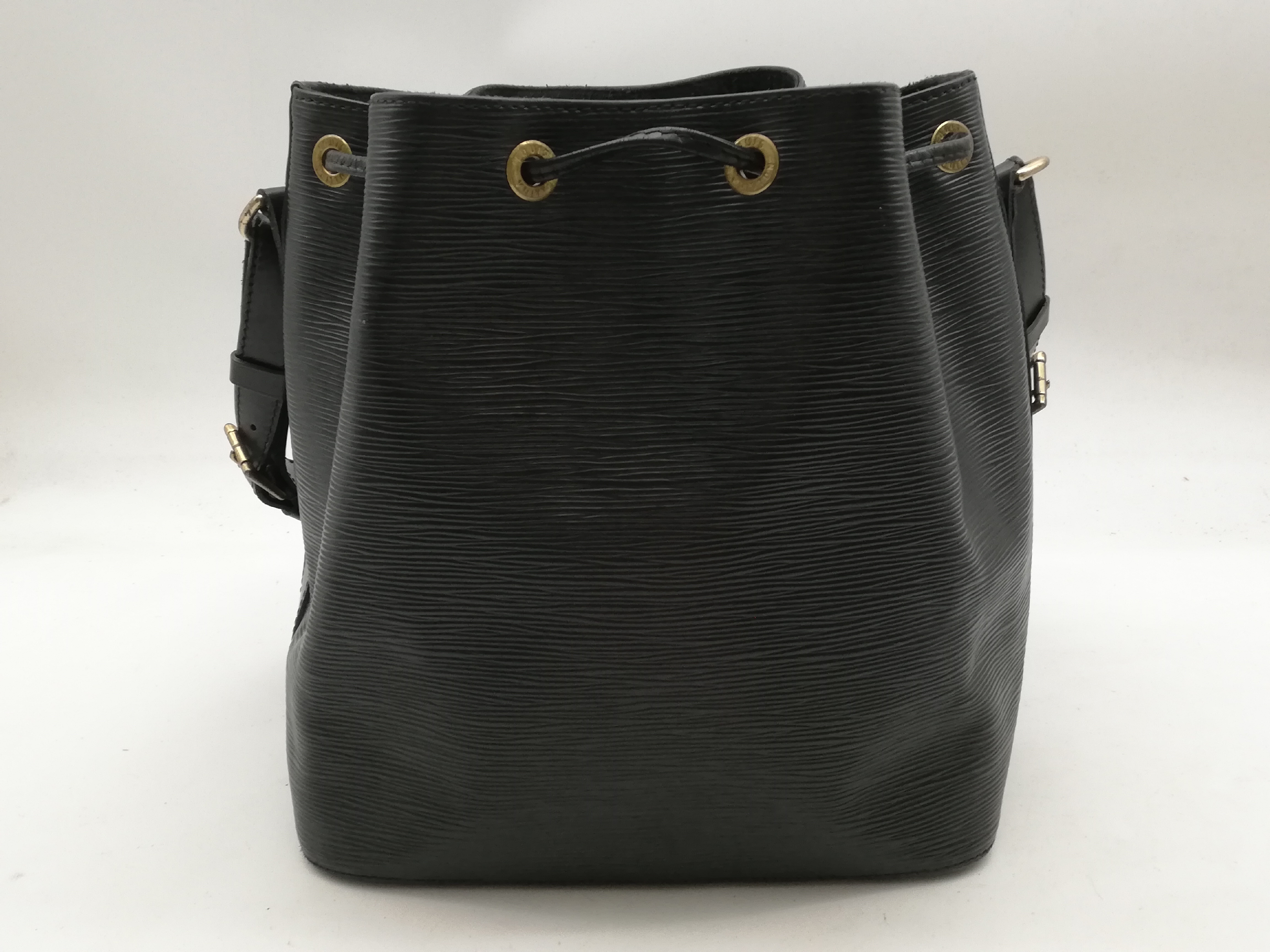 Epi Petit Noé M59012 Noir Shoulder Bag — view 2