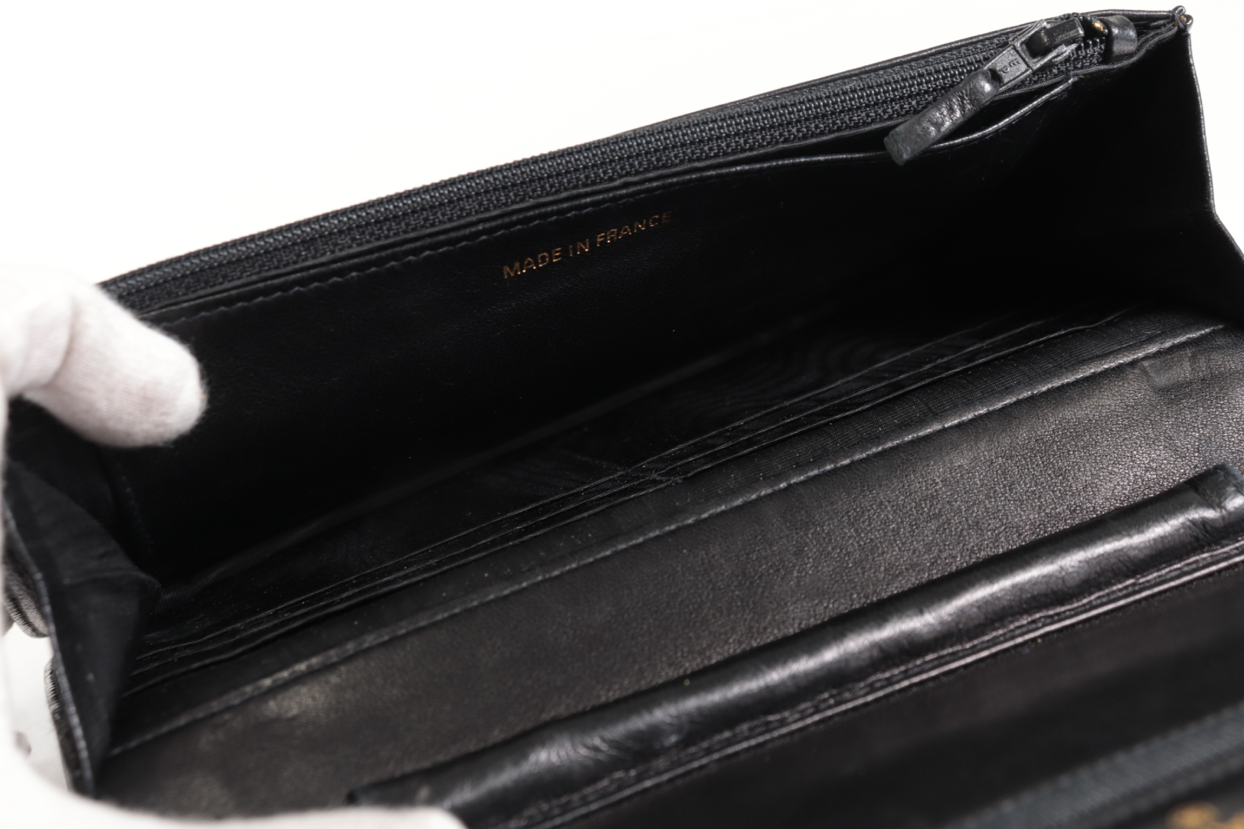 Caviar Coco Chain Wallet, Series 7 Shoulder Bag — view 9