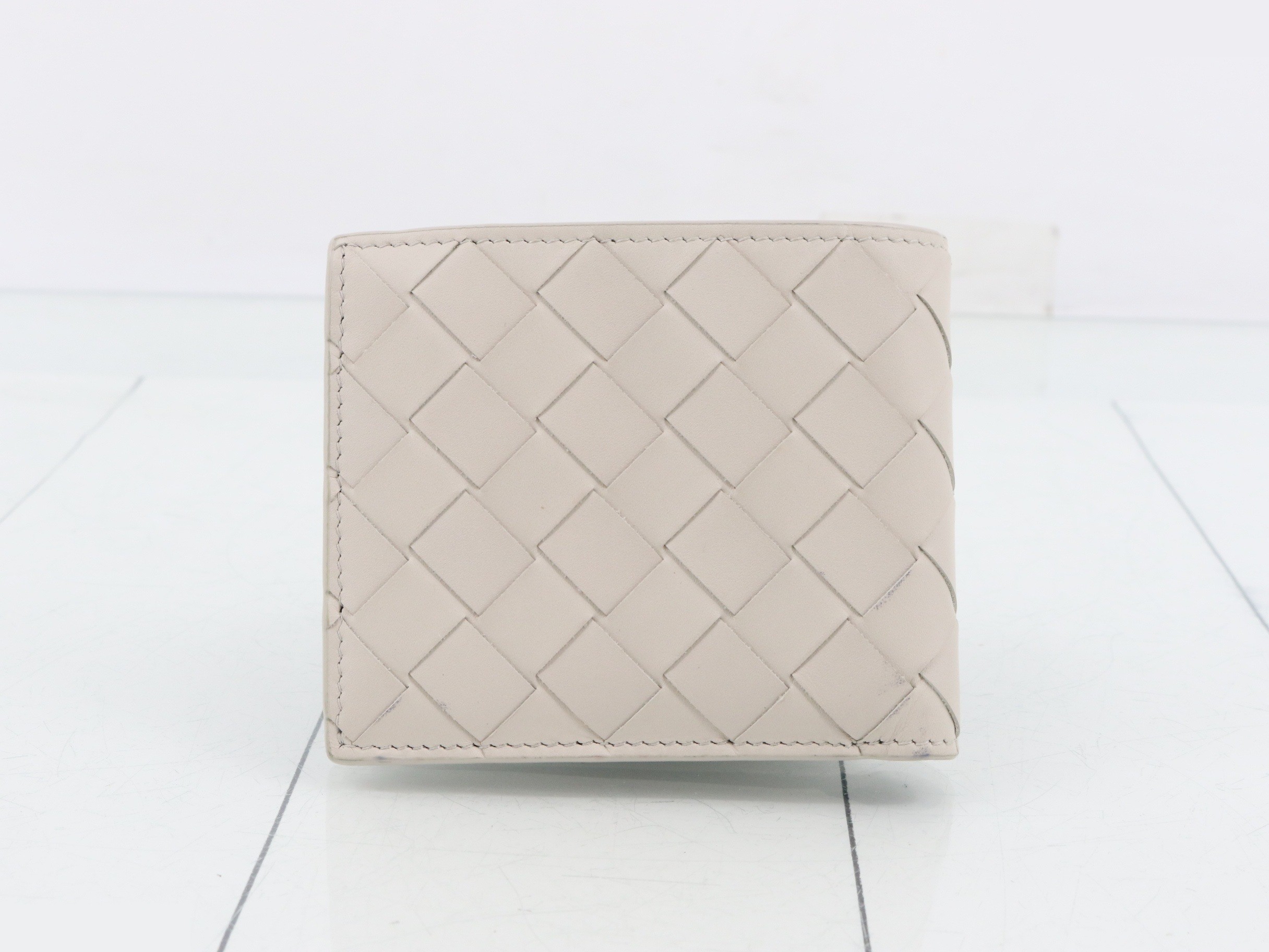 Intrecciato Bi-fold Wallet, White Leather — view 2