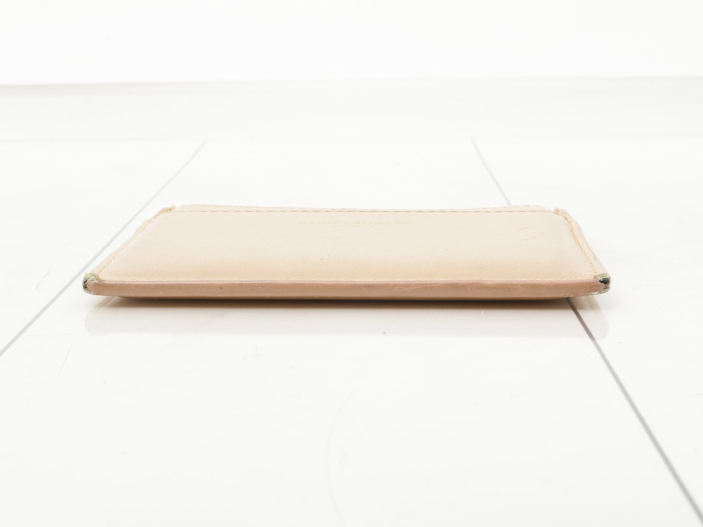card case — view 3