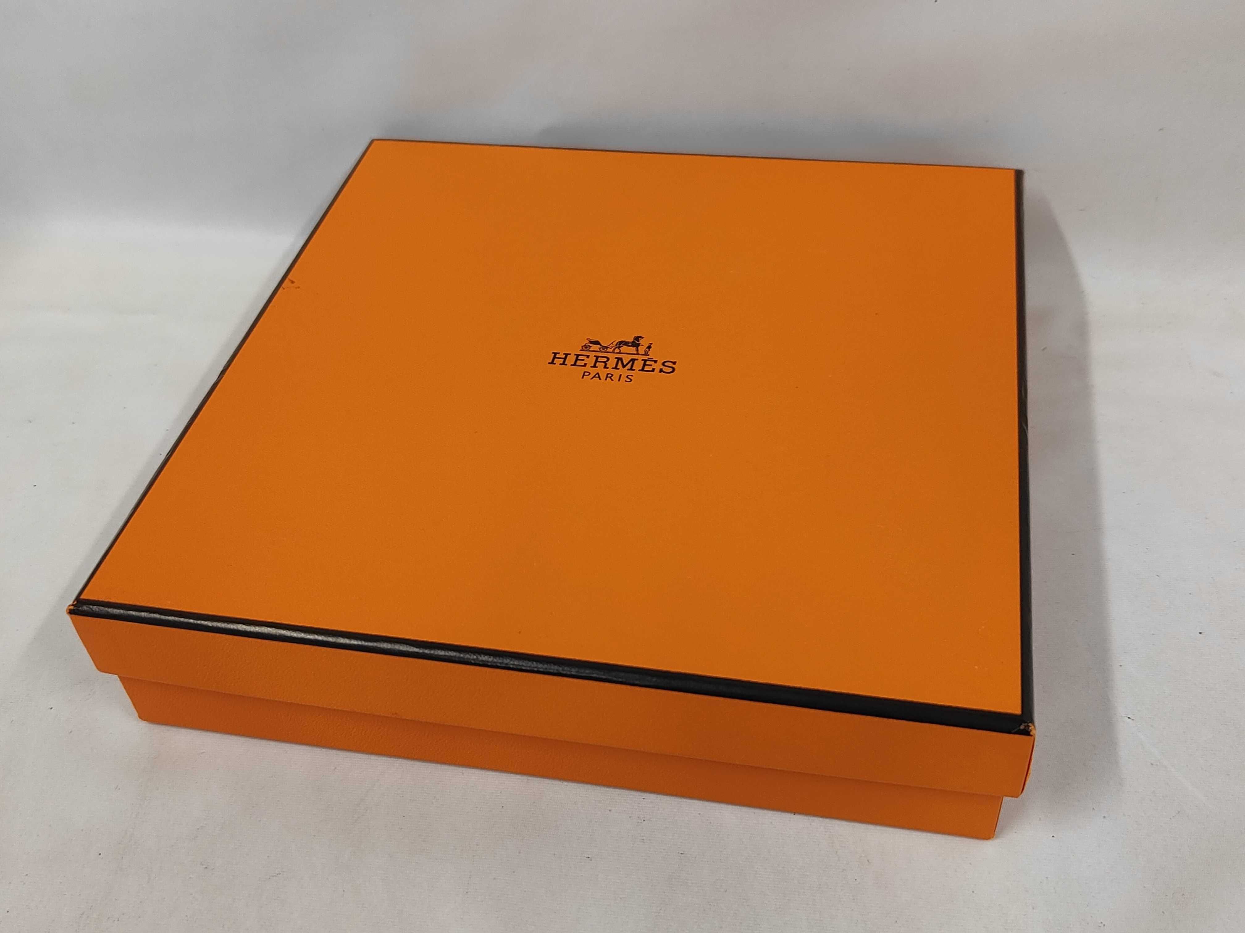 Constance belt, box, belt — view 10