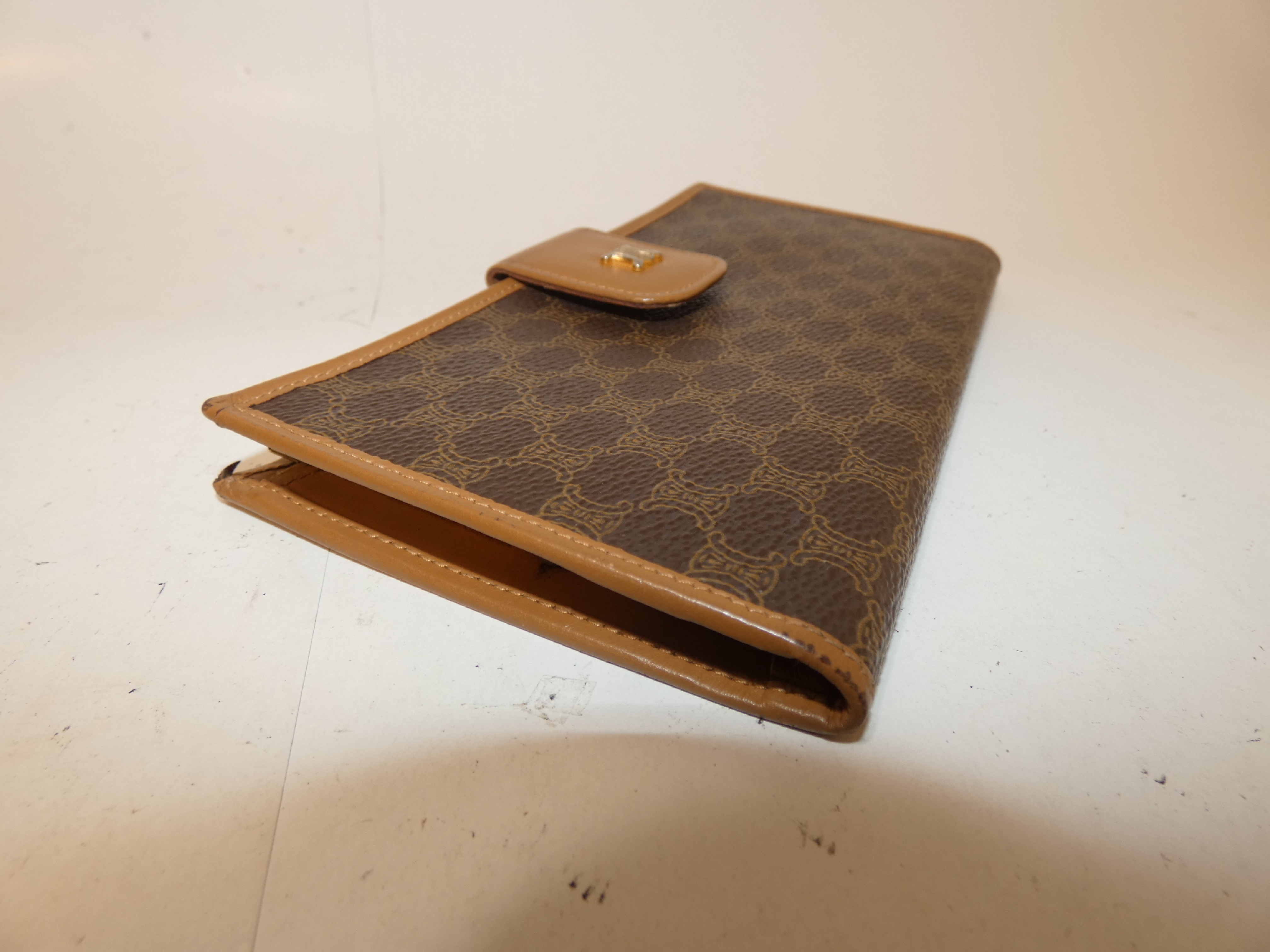 Macadam Logo Clasp Long Wallet — view 5