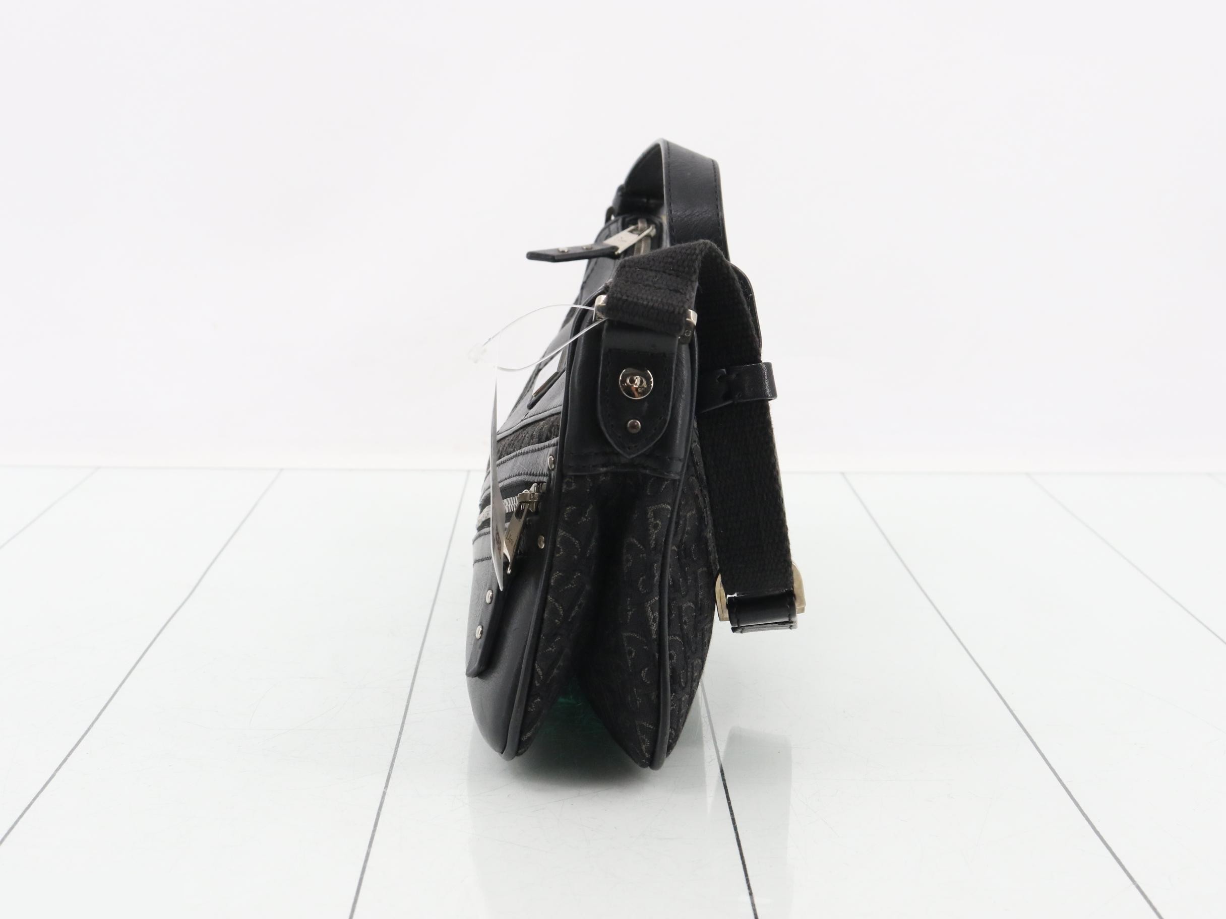 Street Chic Shoulder Bag — view 3