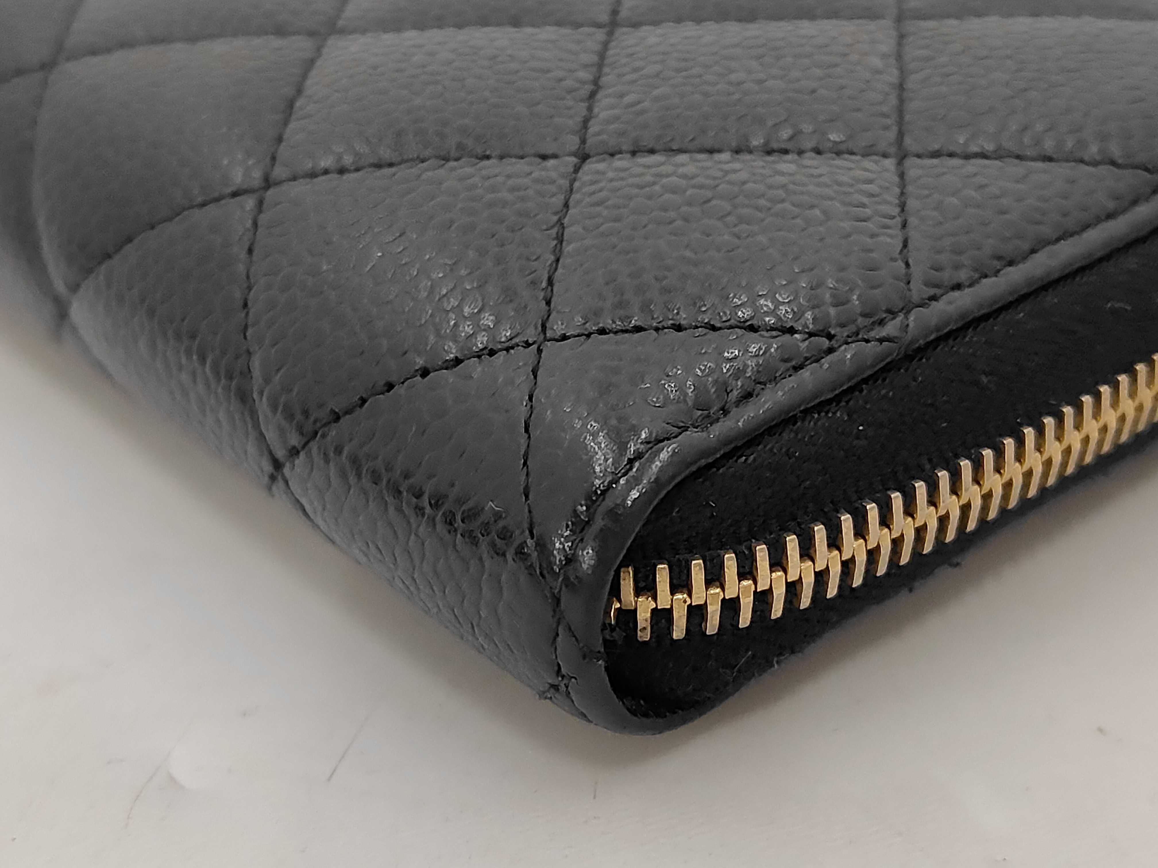 Matelassé Round Zip Wallet, Caviar Leather — view 4