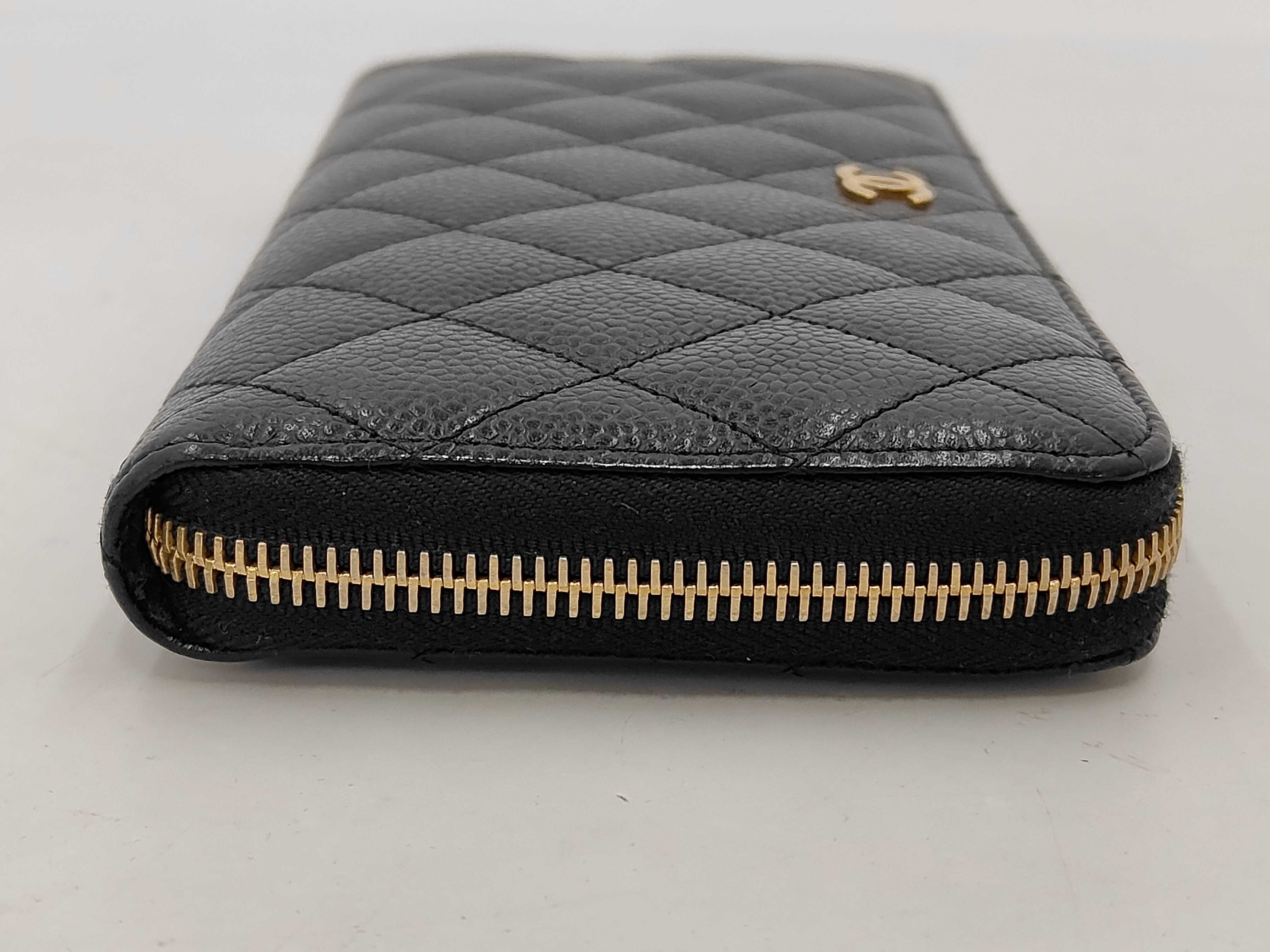 Matelassé Round Zip Wallet, Caviar Leather — view 5