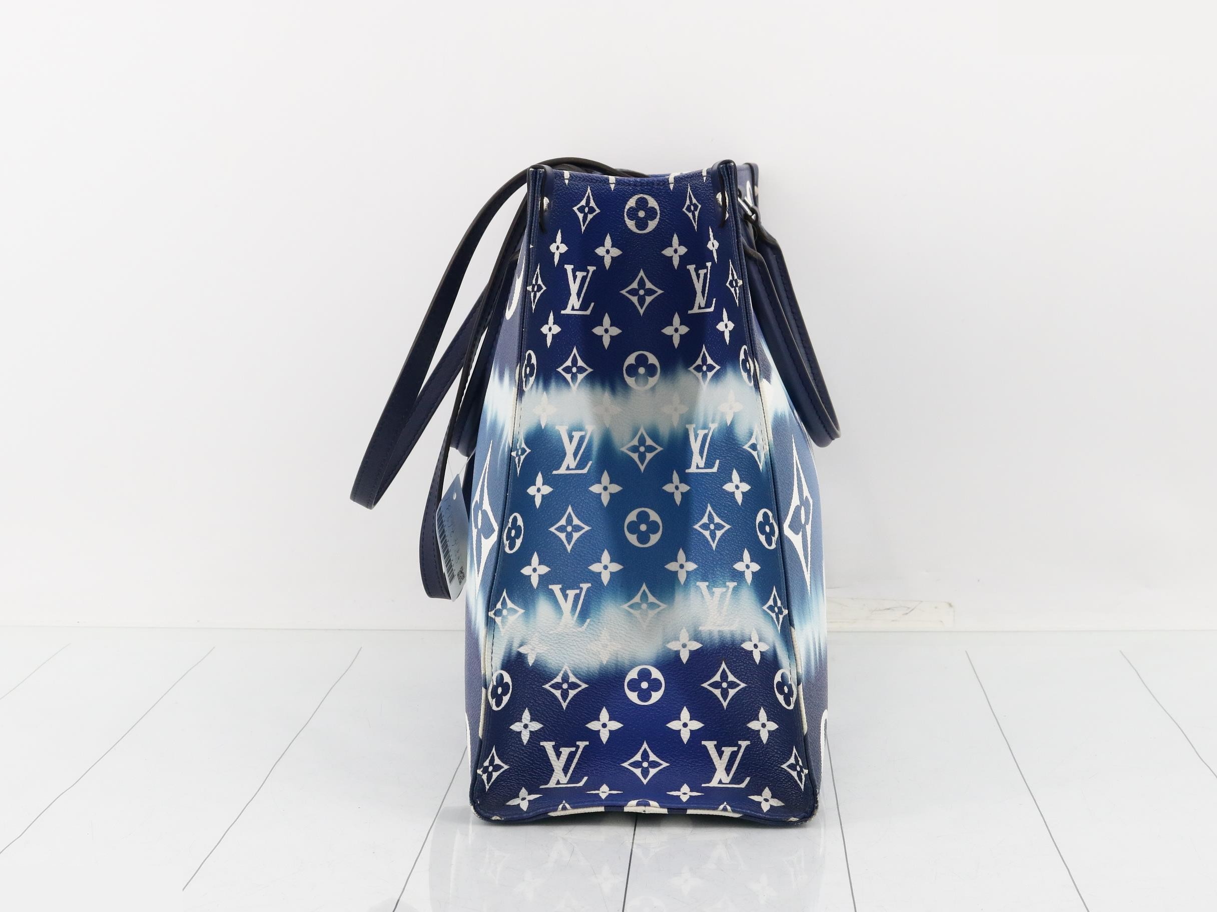 LV Escale OnTheGo GM Tote Bag — view 4