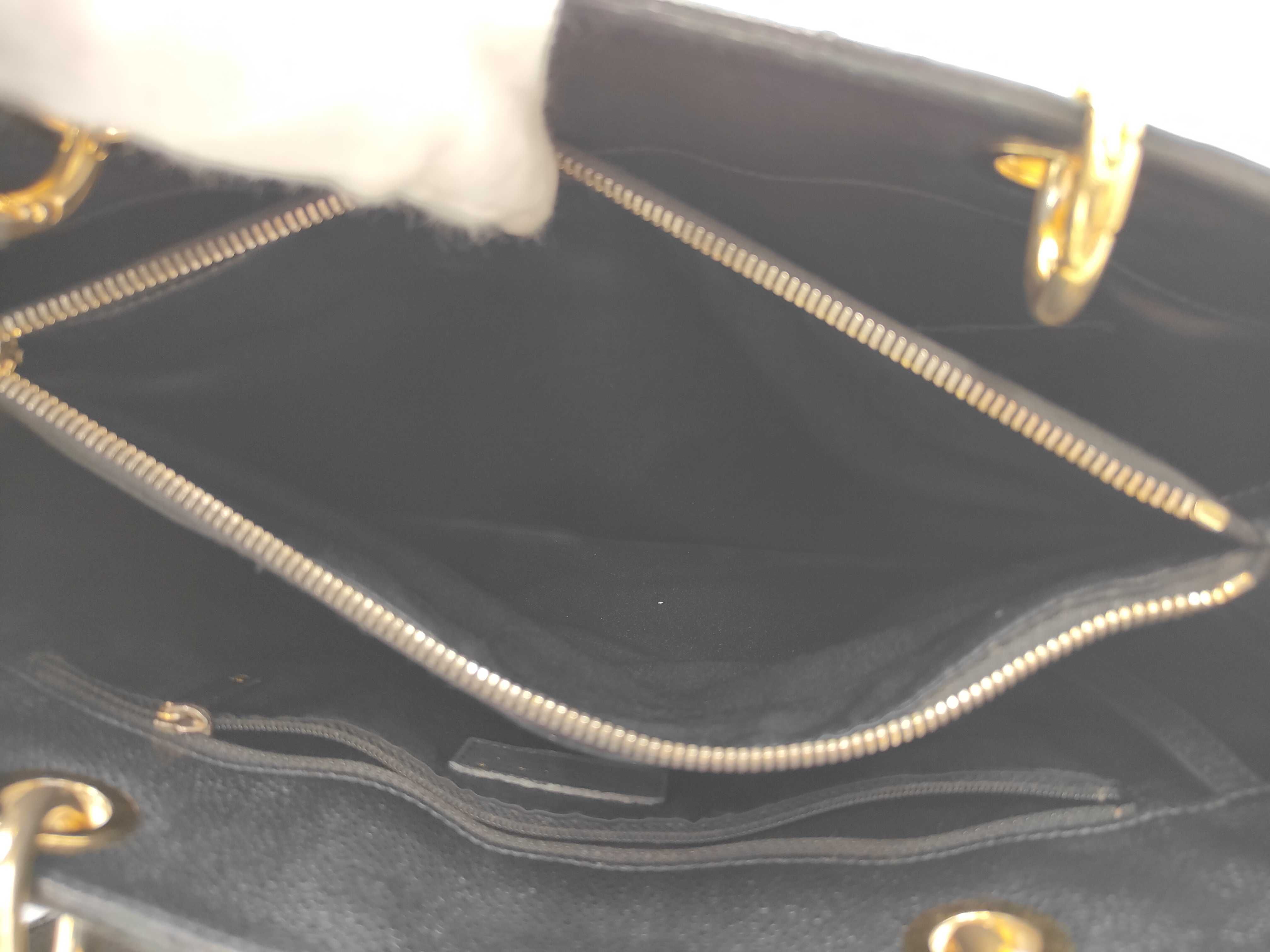 Caviar Skin Chain Tote Bag — view 13