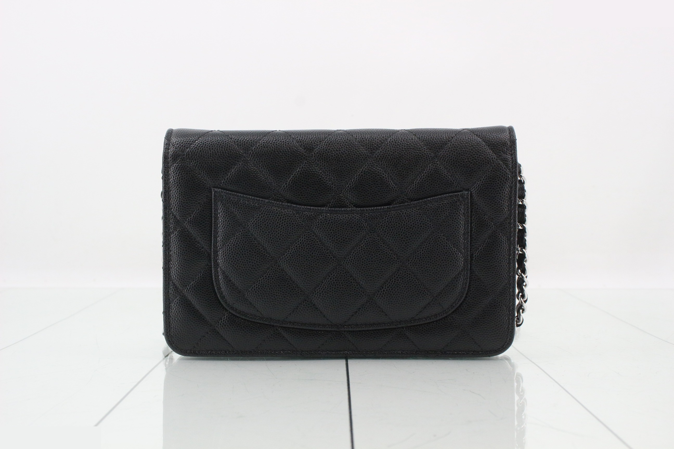 Matelassé Caviar Skin Coco Mark Chain Wallet — view 2