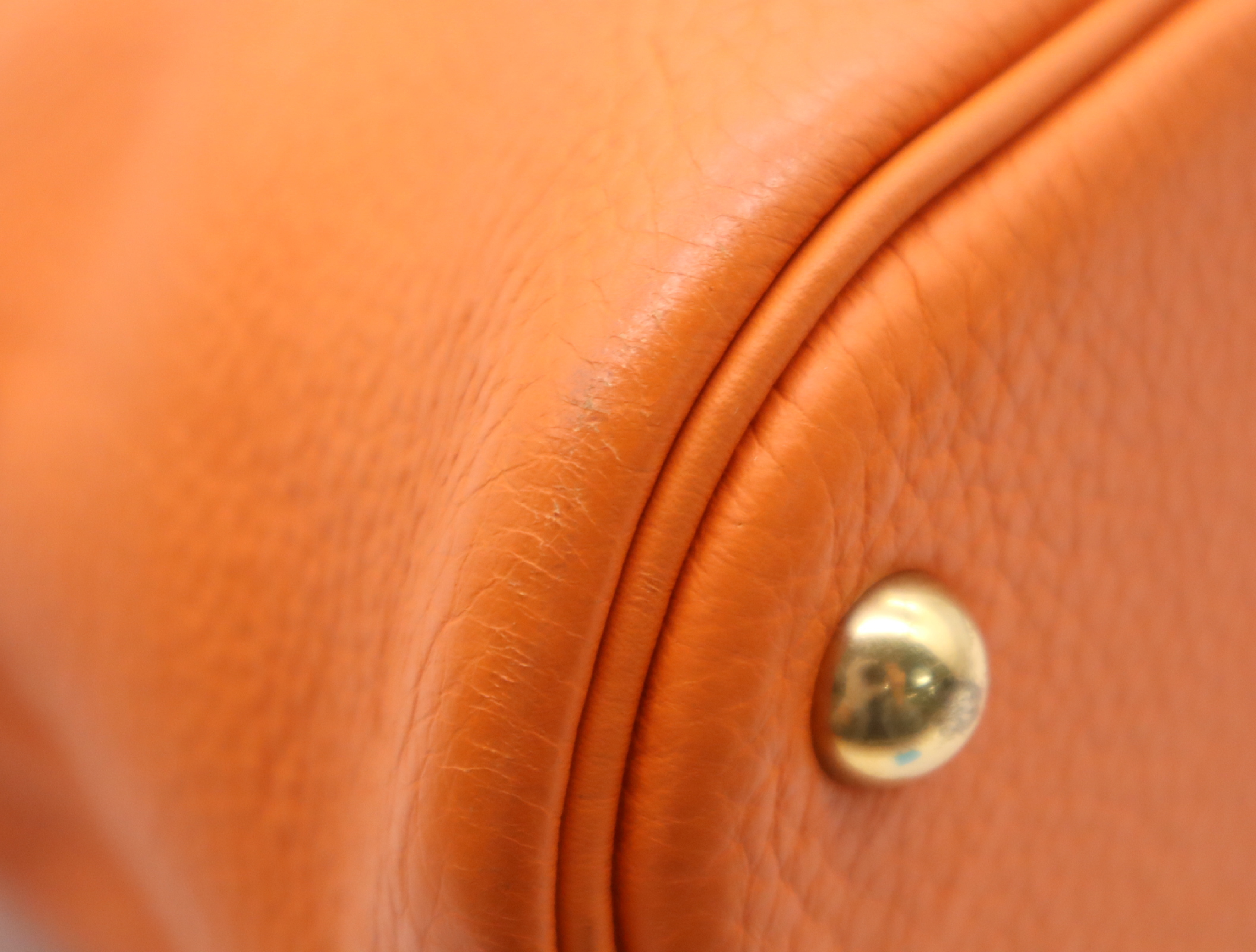 Leather Bolide 35 Shoulder Bag with Shoulder Strap, Padlock, 2 Keys, and Clochette. Orange. G Stamp. 2003. — view 6