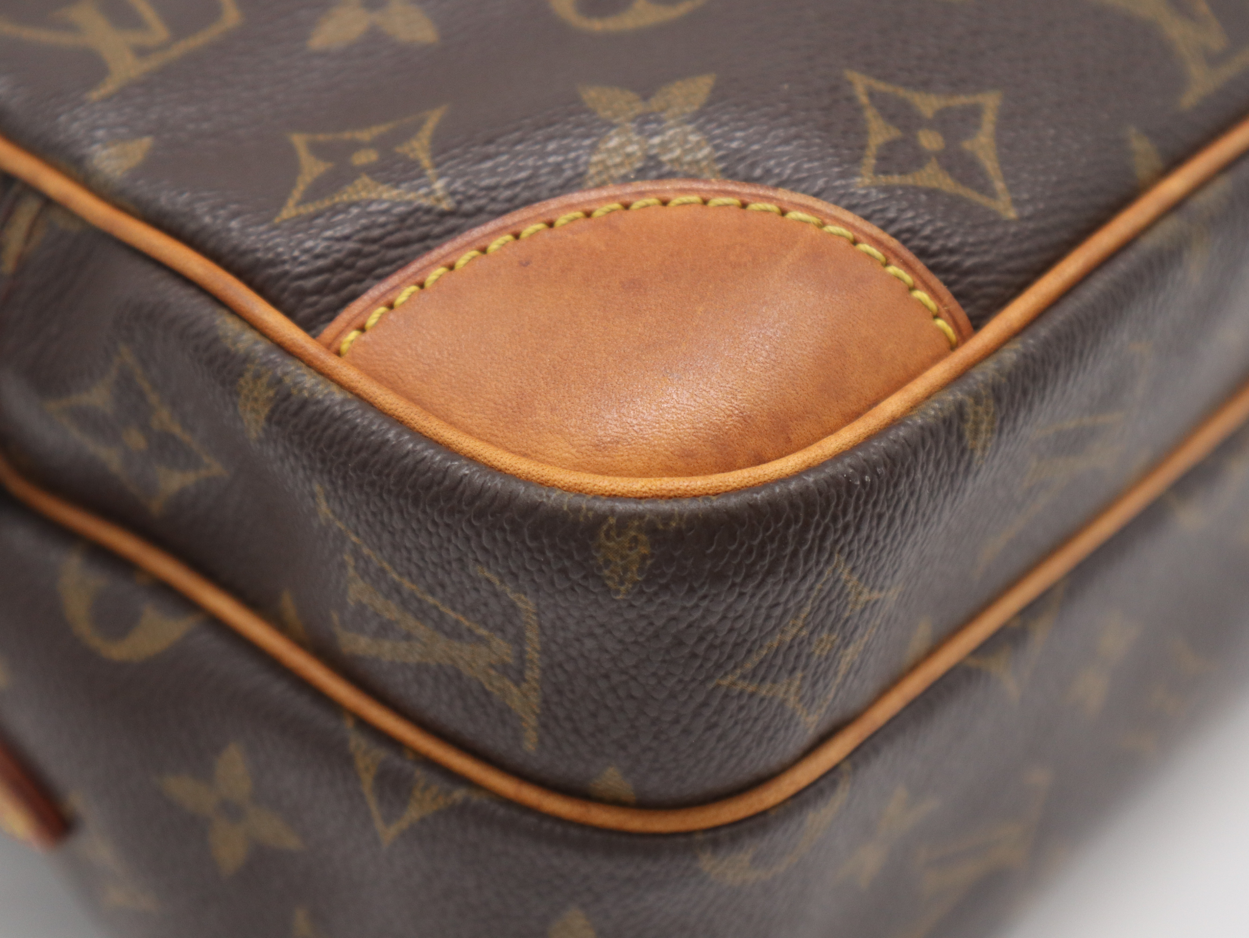 M45244 Monogram Nile Shoulder Bag — view 9