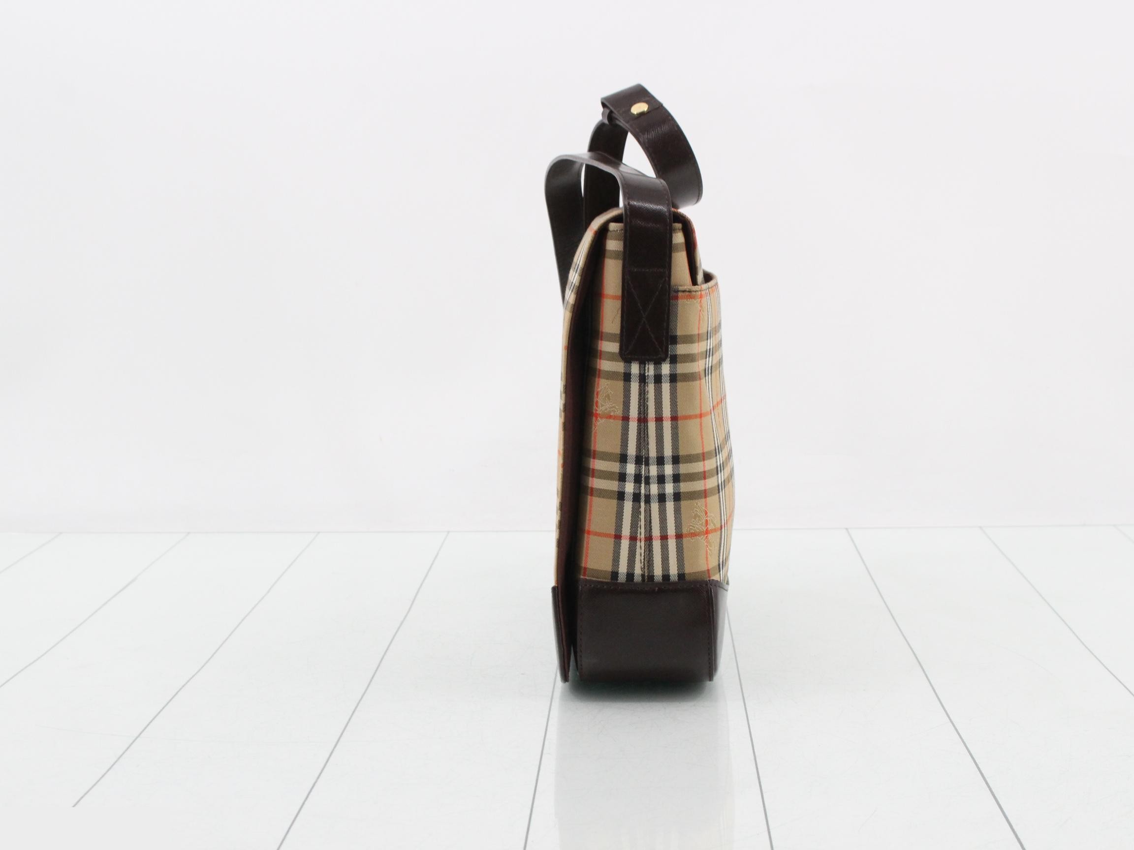 Nova Check pattern, other lines, bags/shoulder bags — view 3