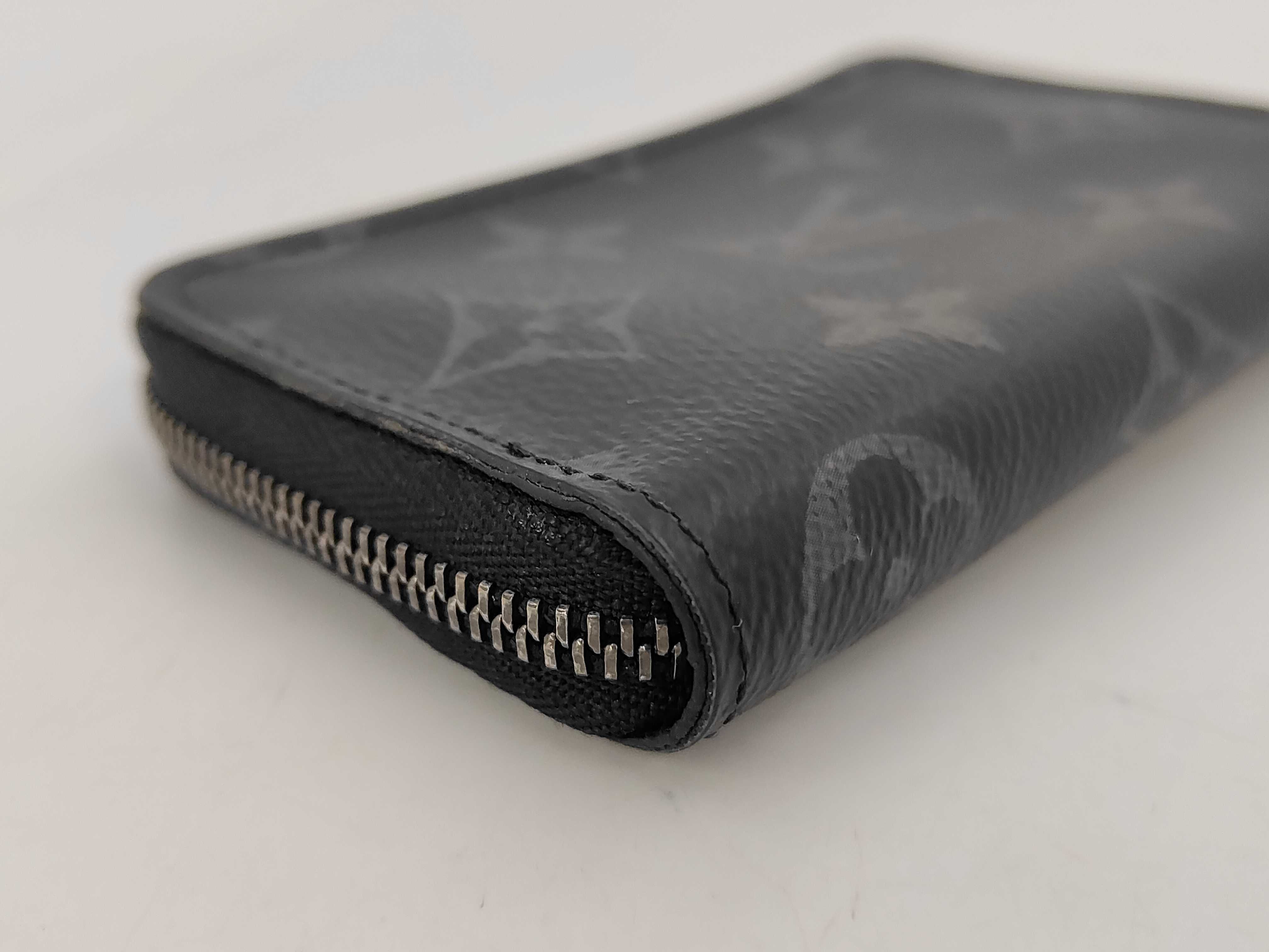 Monogram Graffiti Louis Vuitton Eclipse Coin Purse RFID Wallet — view 3