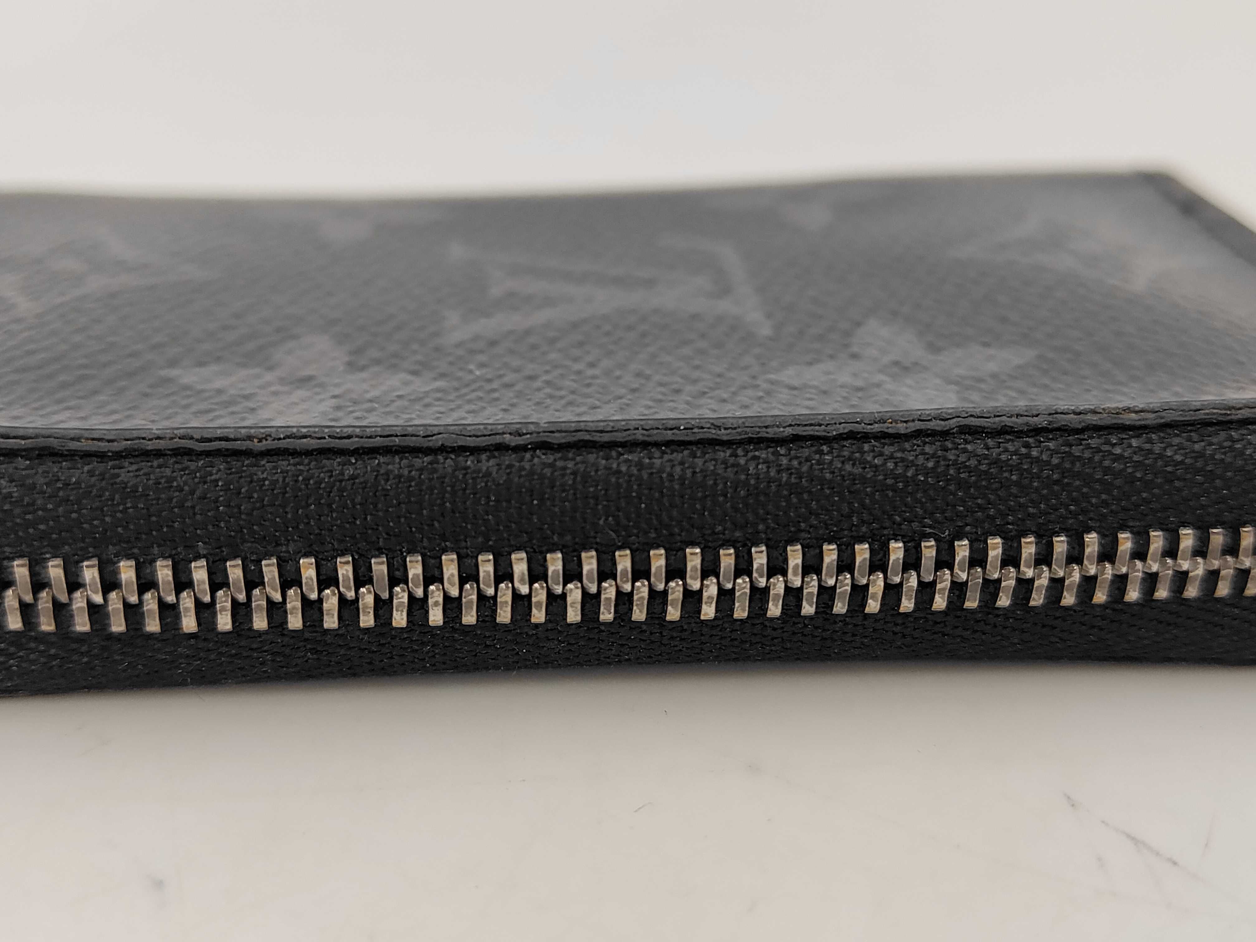 Monogram Graffiti Louis Vuitton Eclipse Coin Purse RFID Wallet — view 4