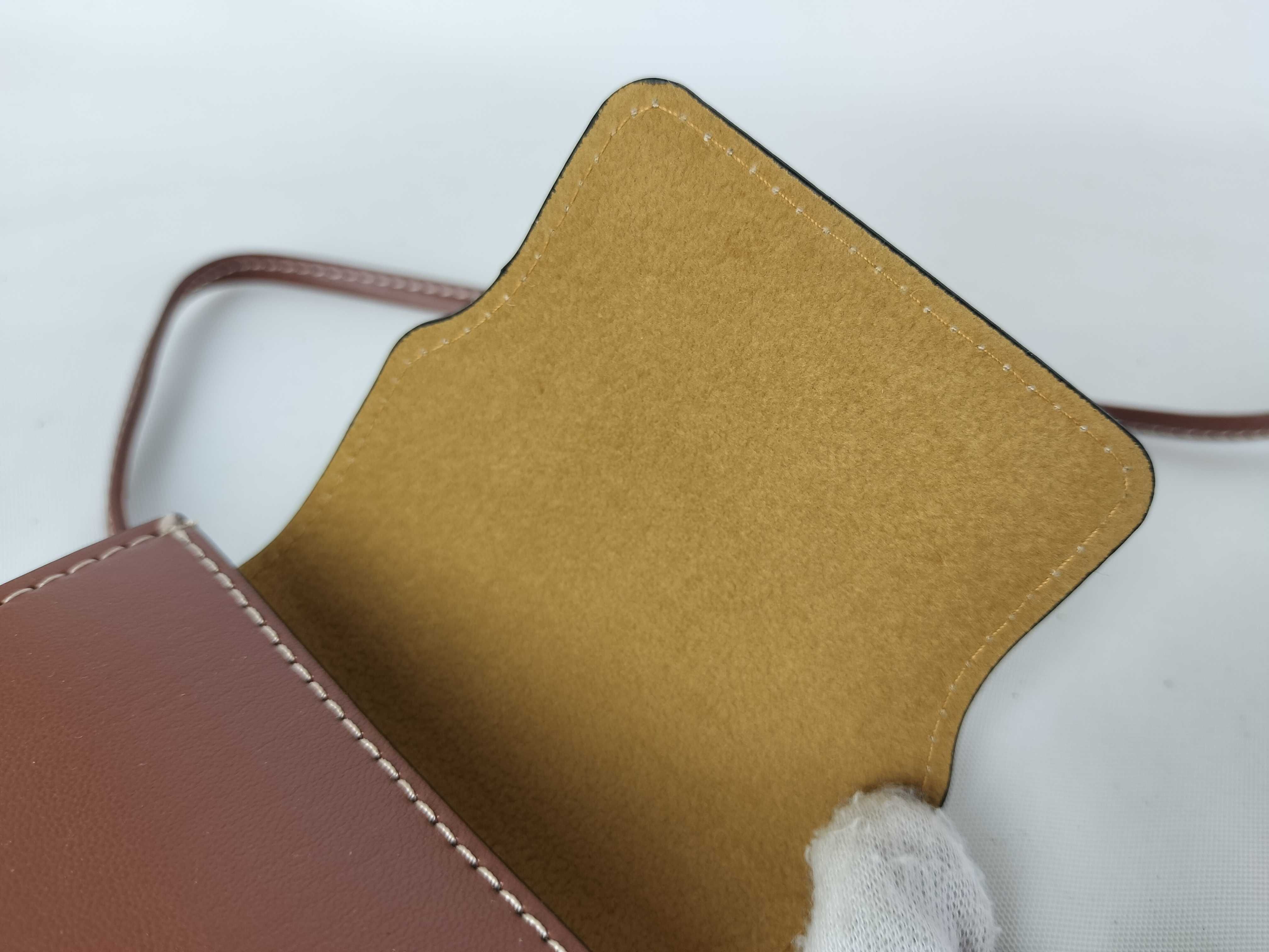 Smartphone Shoulder Bag and Other Accessories — view 9