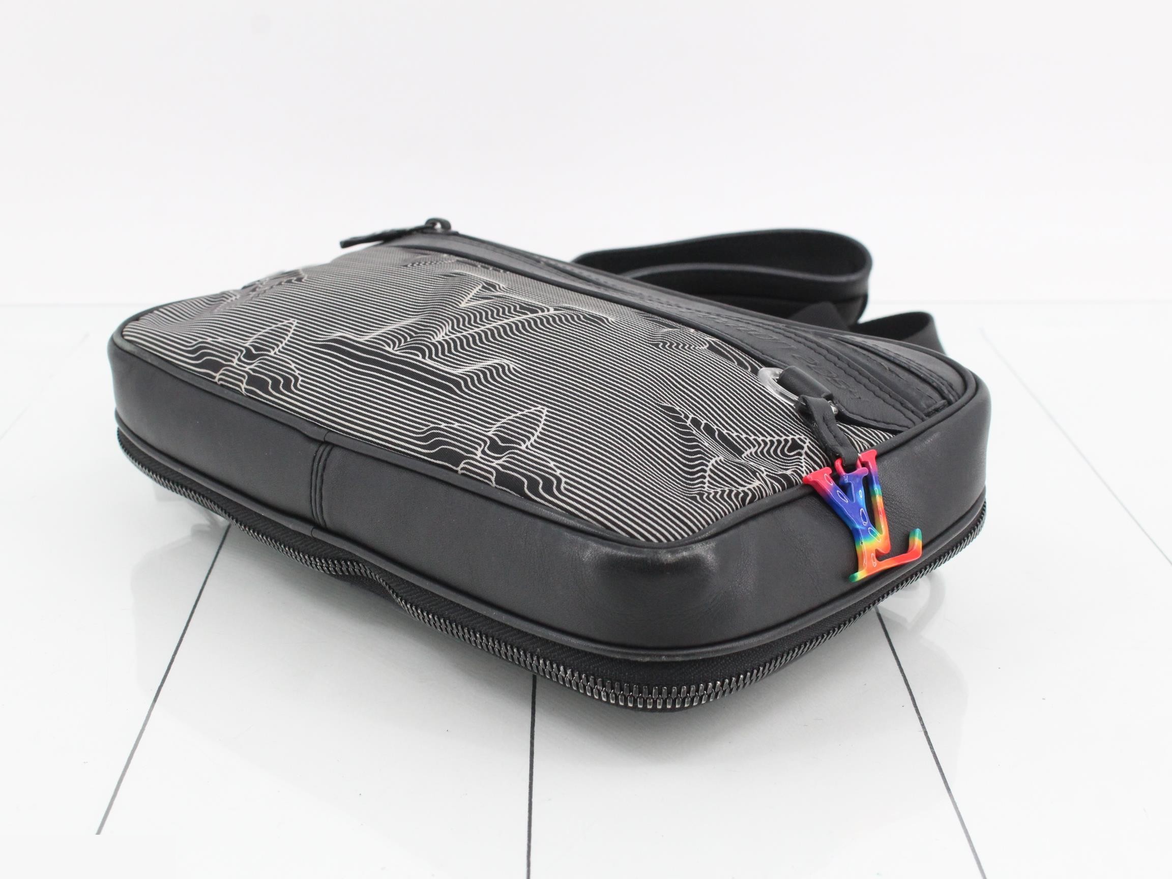 Expandable Messenger Shoulder Bag — view 6