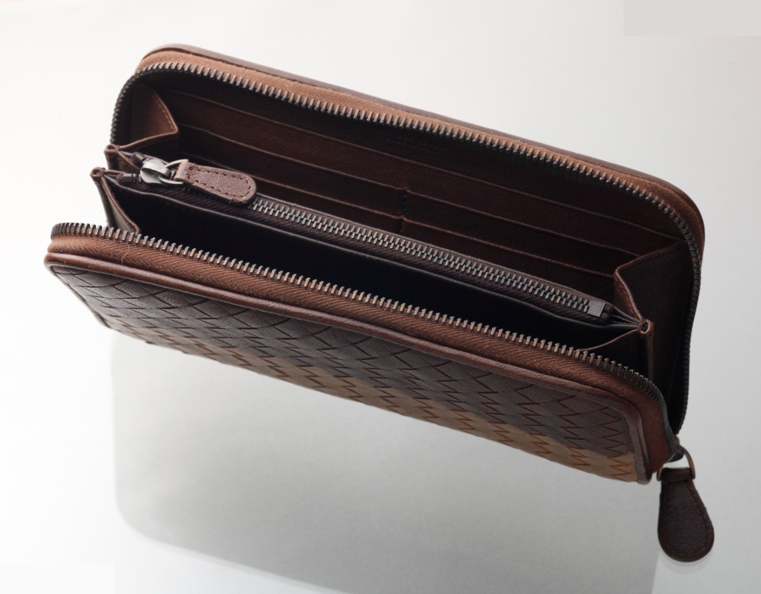 Intrecciato (bags) and wallets — view 3