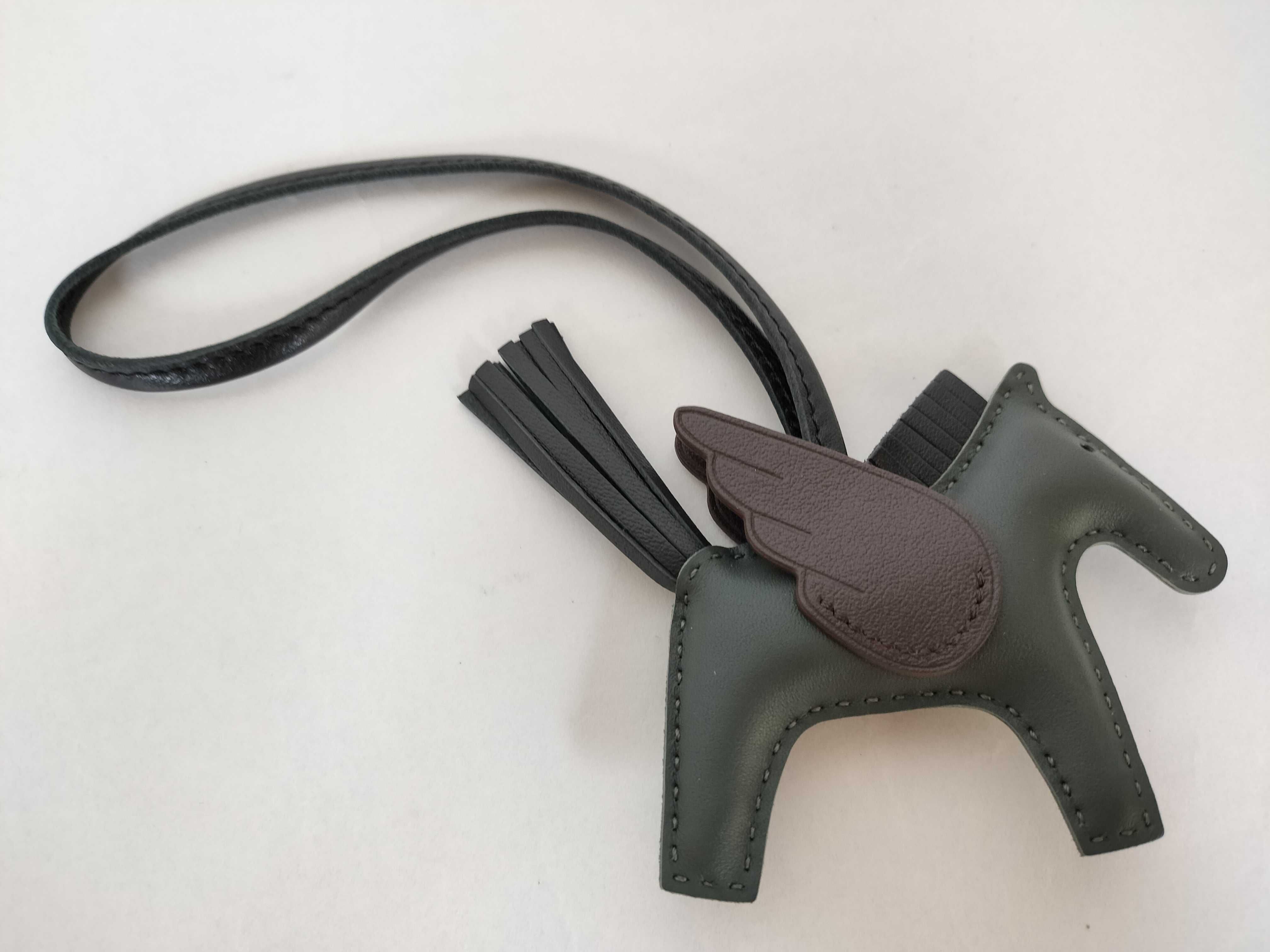 Pegasus PM G stamp charm — view 2