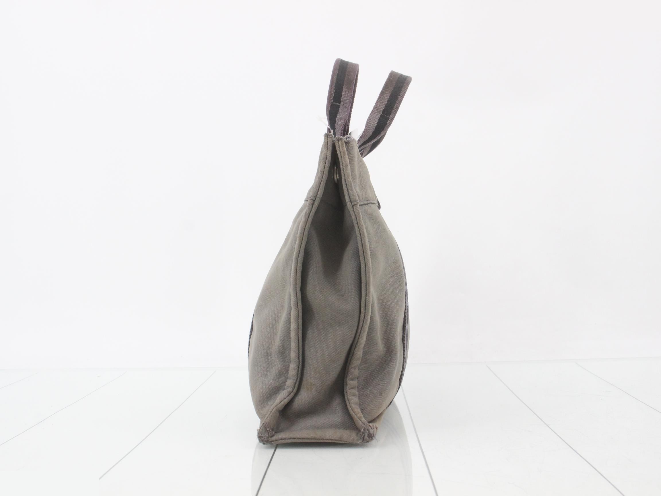 handbag — view 3