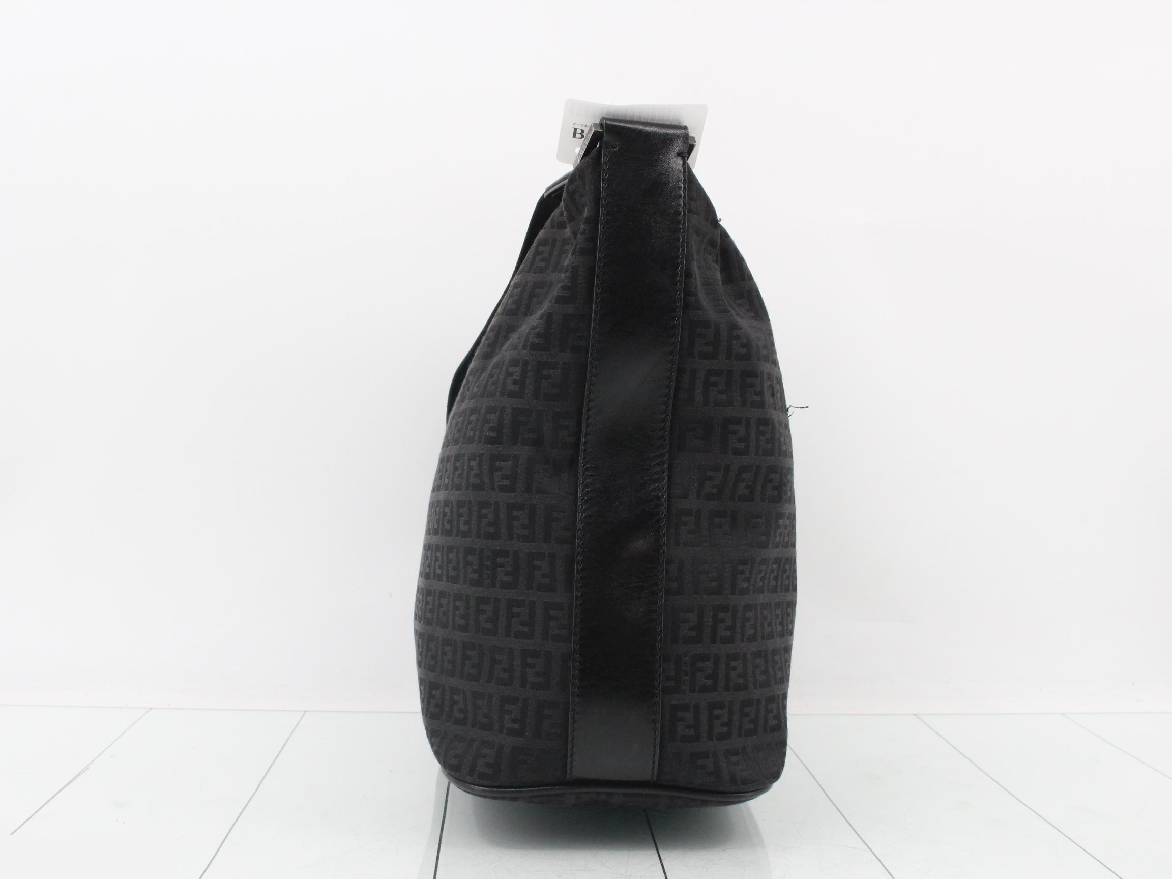 Zucca (bag) - Shoulder bag — view 3