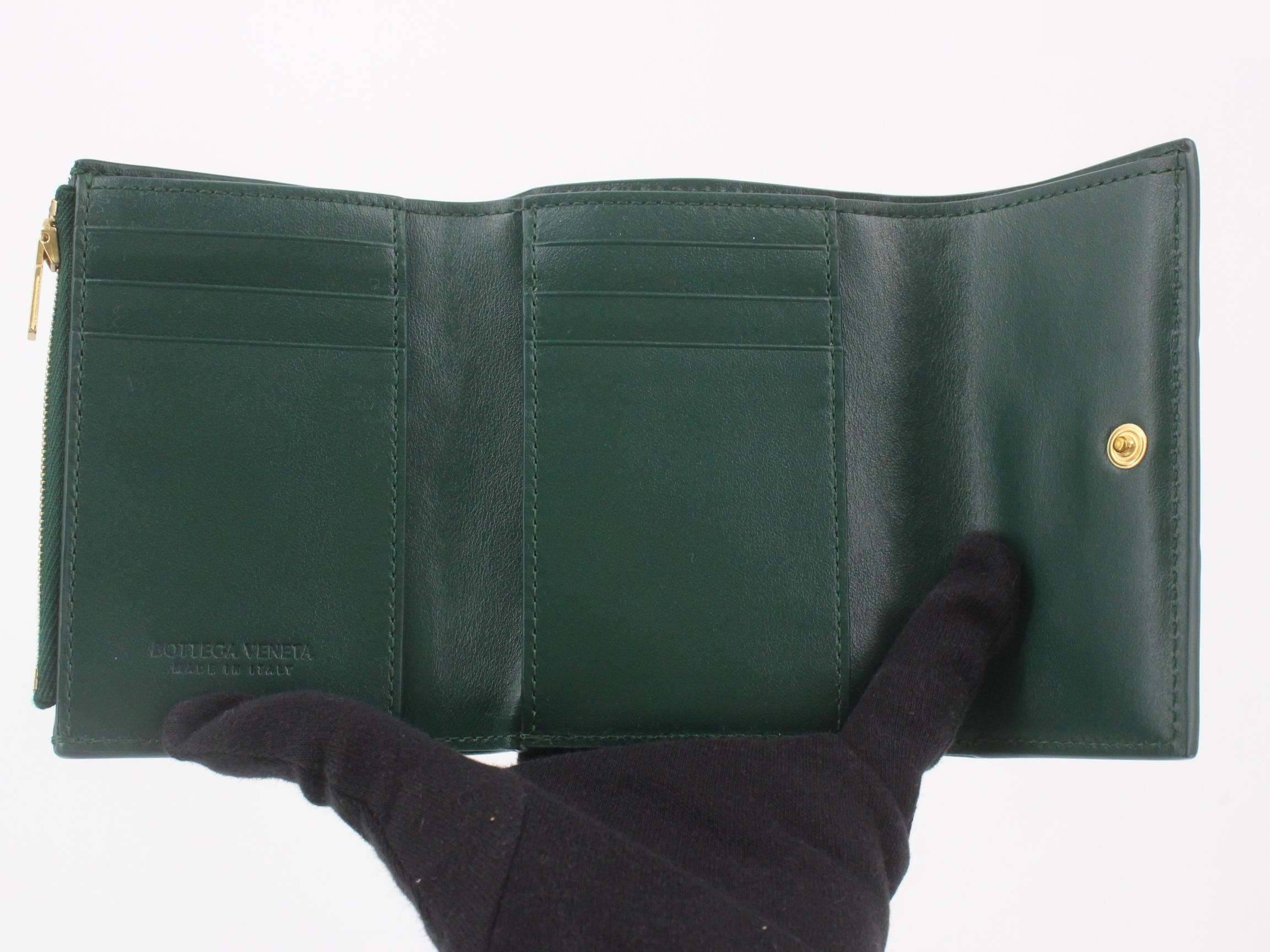 Maxi Intrecciato Cassette Tri-fold Wallet, Japan Limited Edition, Unused, Stored Item — view 4