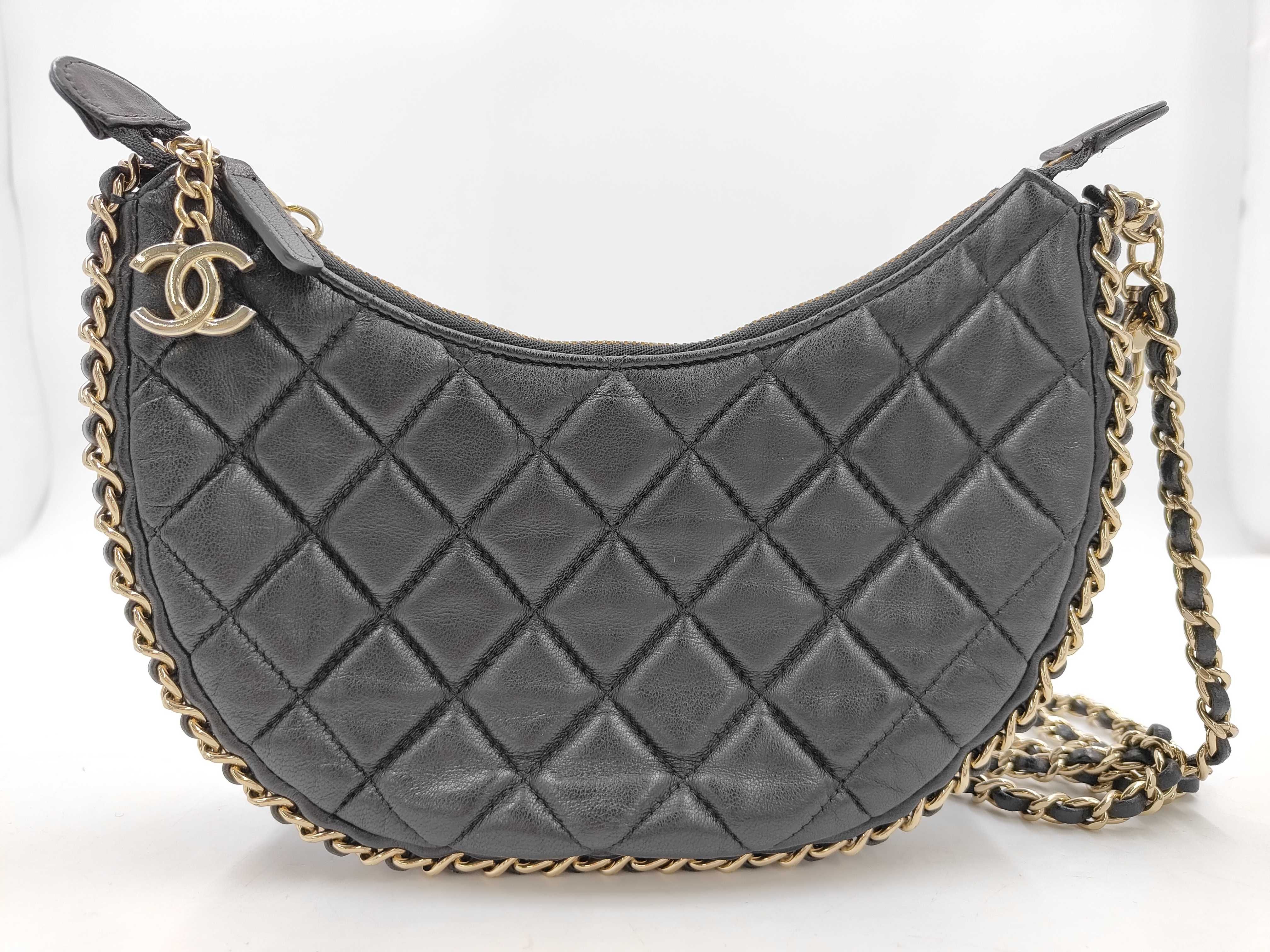 Matelassé Small Hobo Chain Shoulder Bag, Black Calfskin