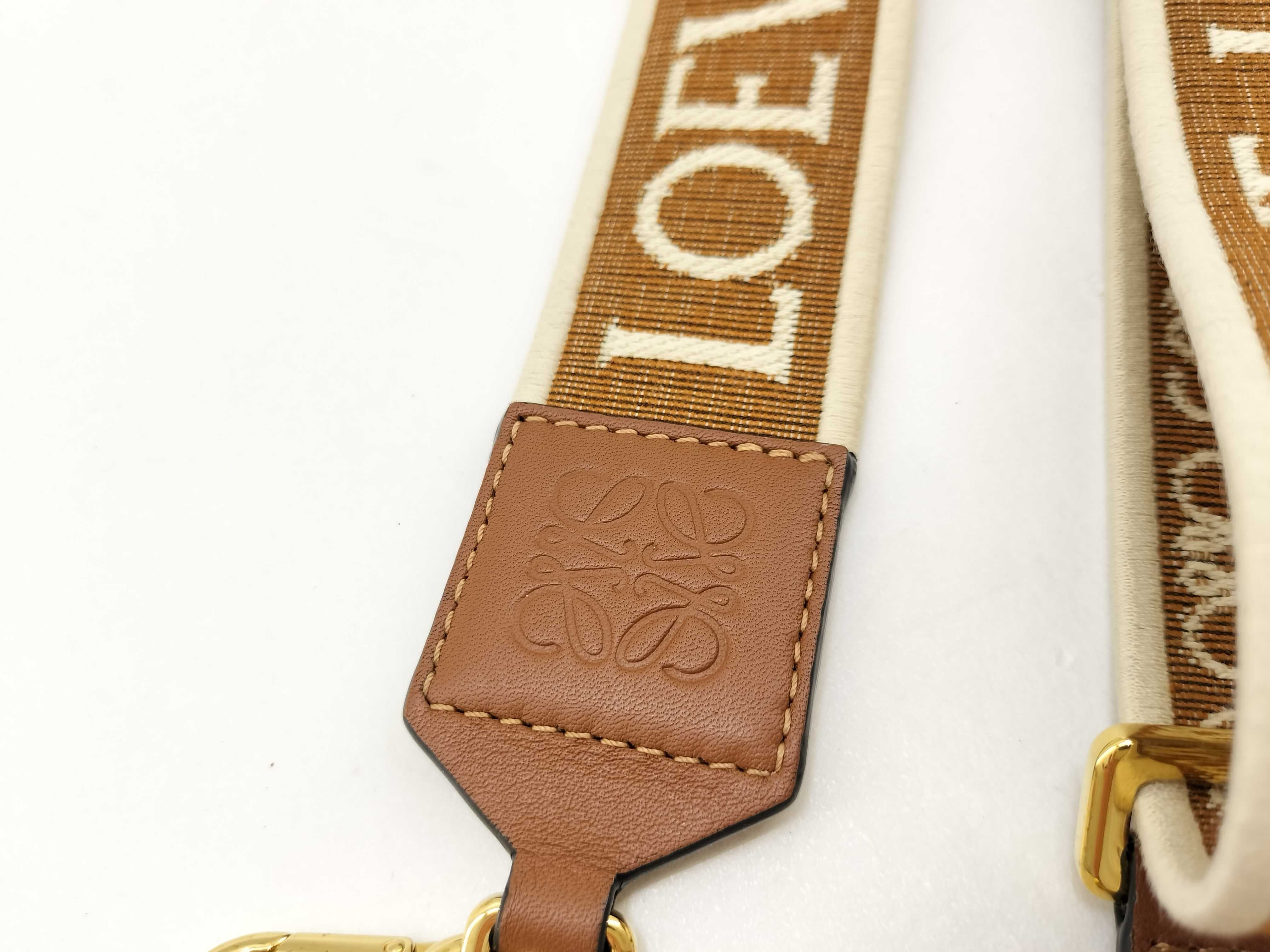 shoulder strap, Anagram pattern, canvas and leather, brown, gold hardware. — view 7