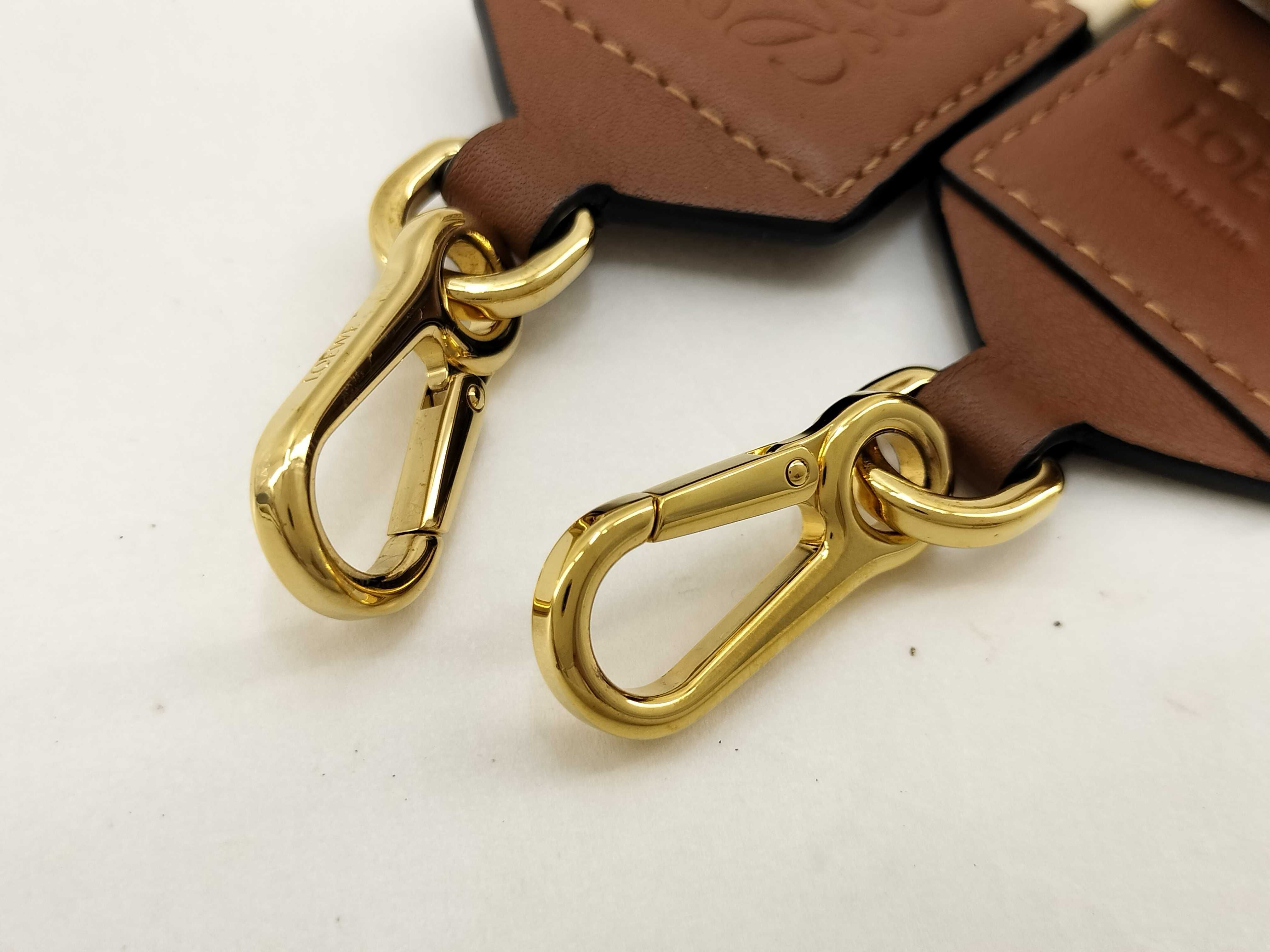 shoulder strap, Anagram pattern, canvas and leather, brown, gold hardware. — view 8