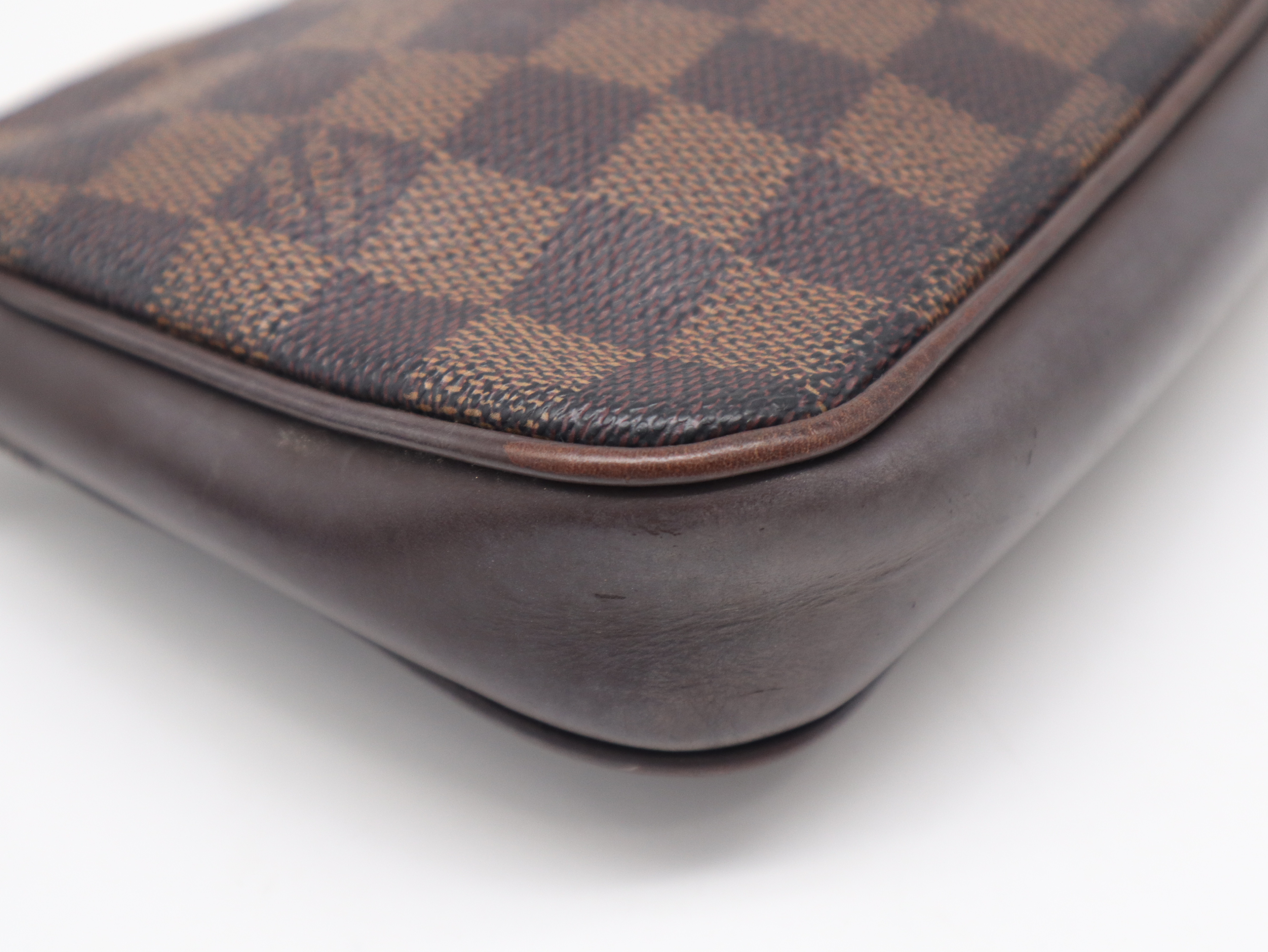 N51983 Damier Navona Pouch — view 7