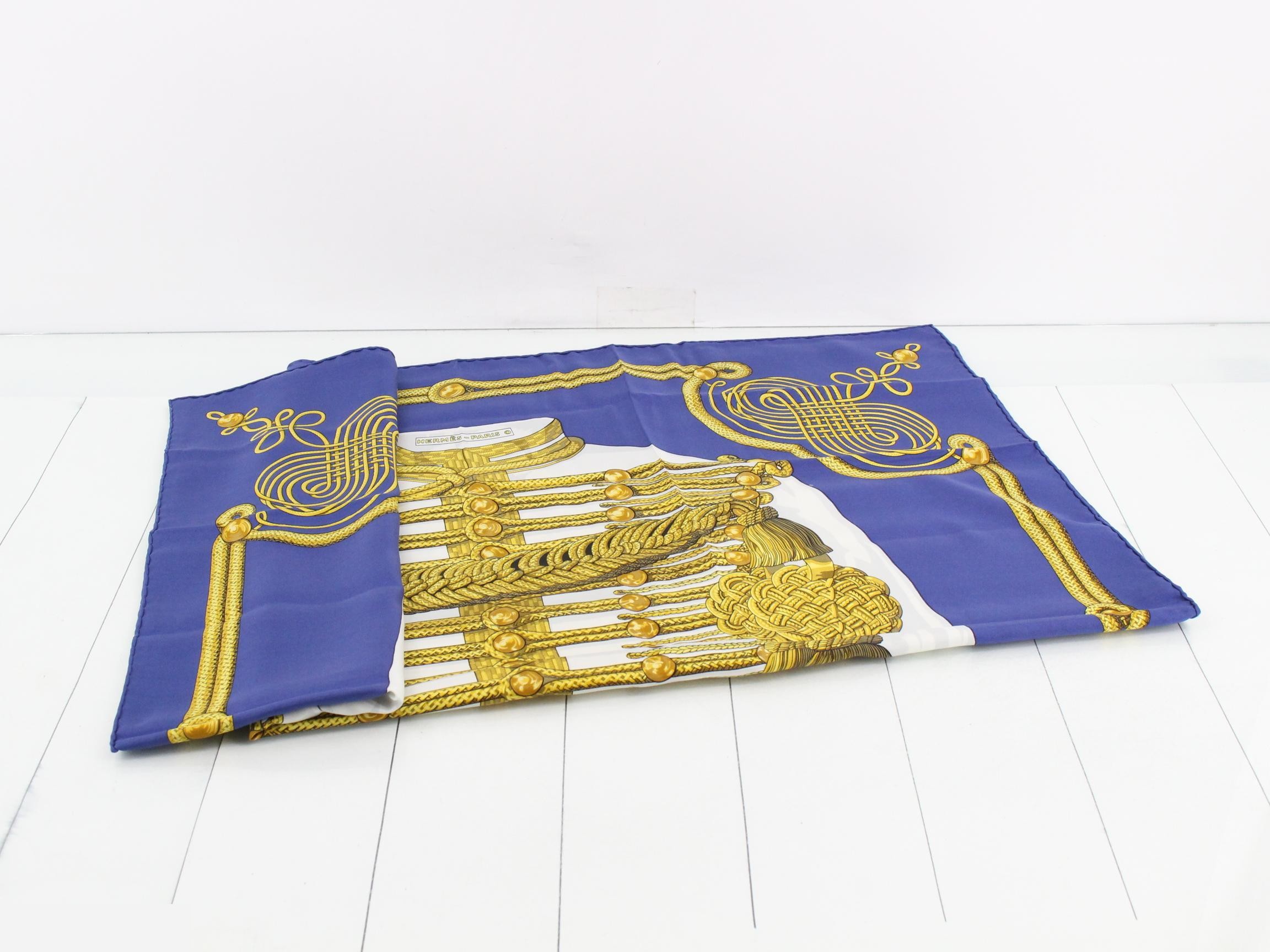 Carre 90 Brandenburg Ornament — view 3