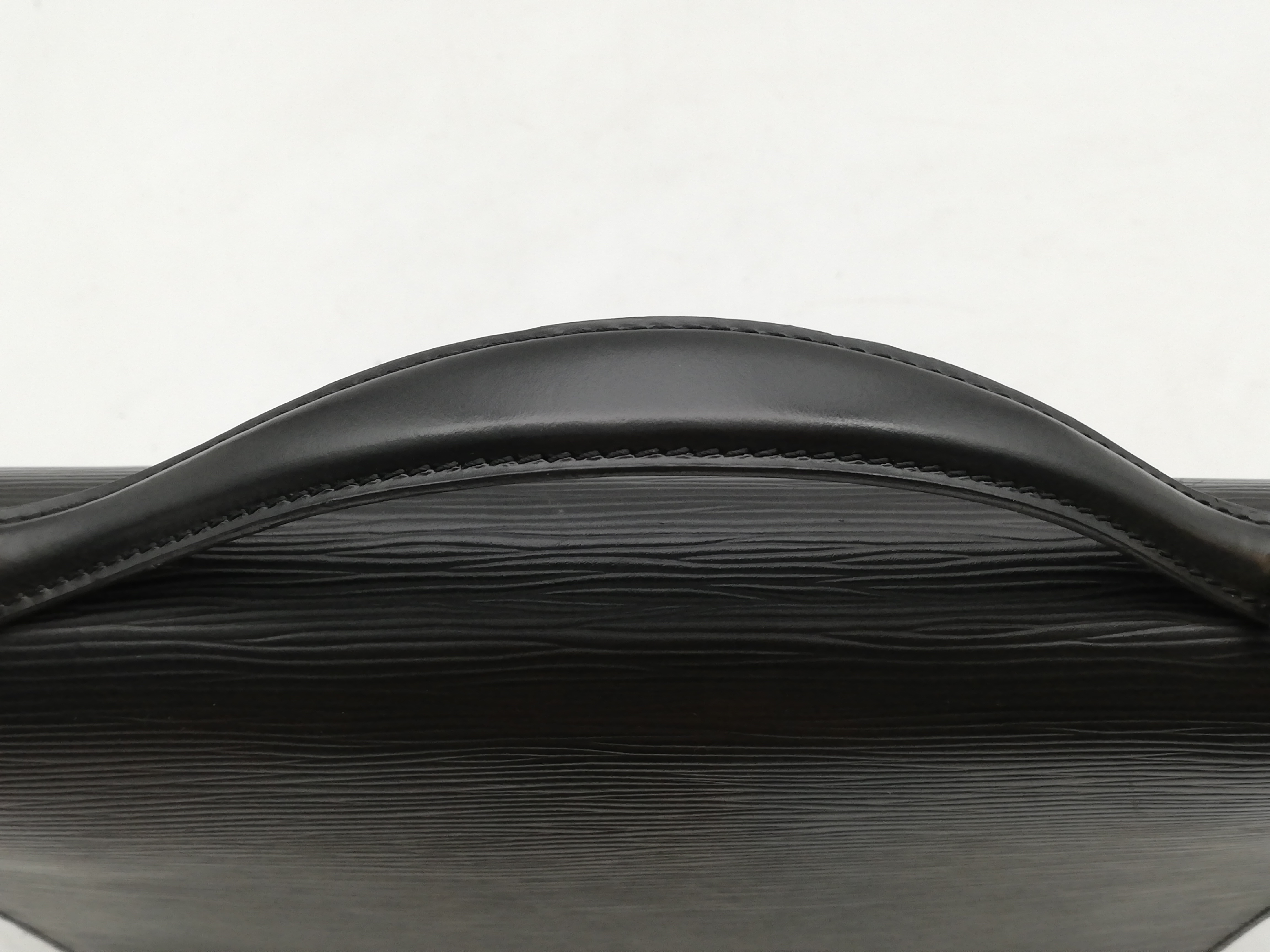 Epi Monceau M52122 Noir Shoulder Strap Handbag — view 6