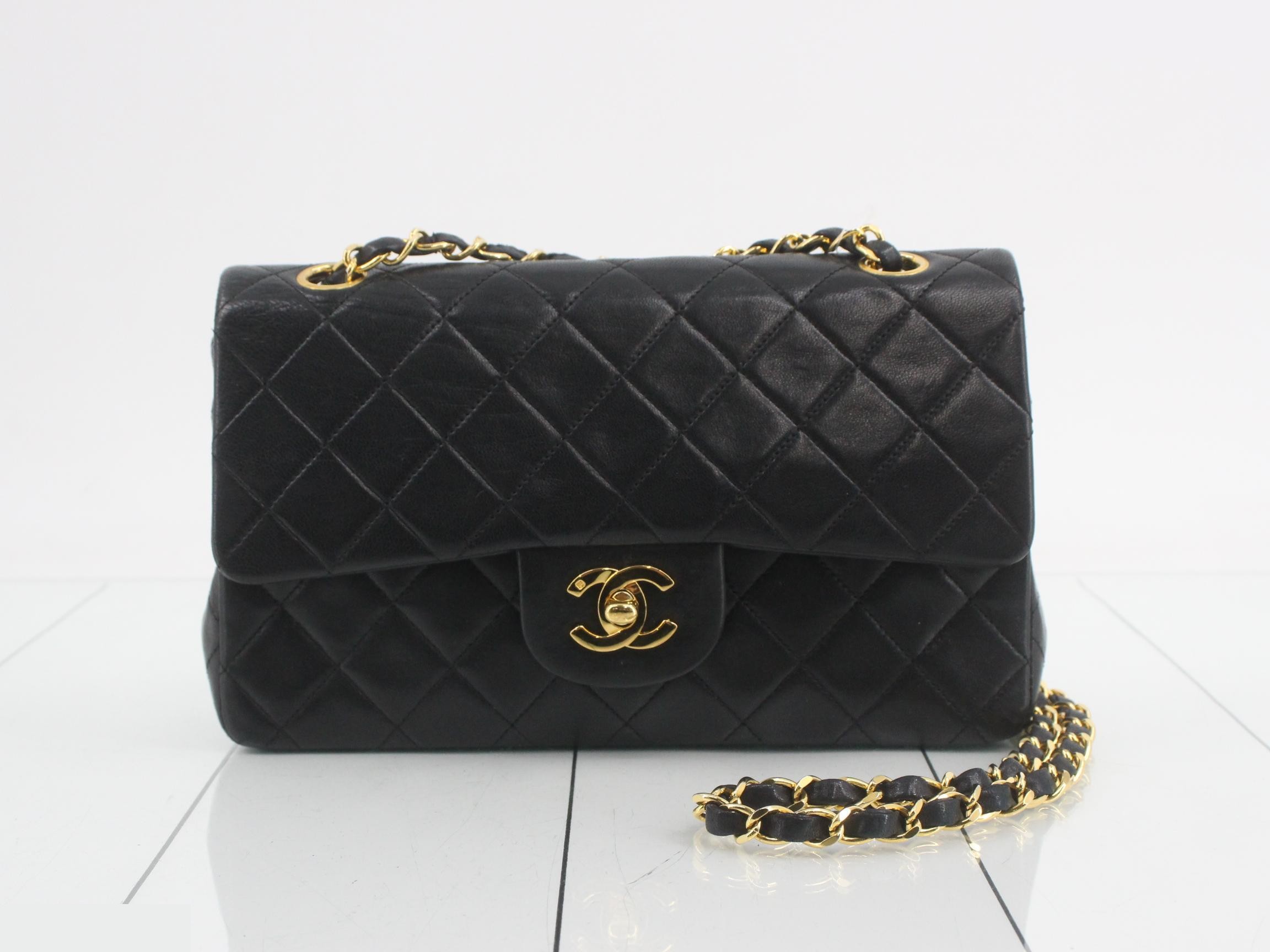 Matelassé 23 Double Chain Shoulder Bag, Double Flap, Lambskin, Black, Unit 1
