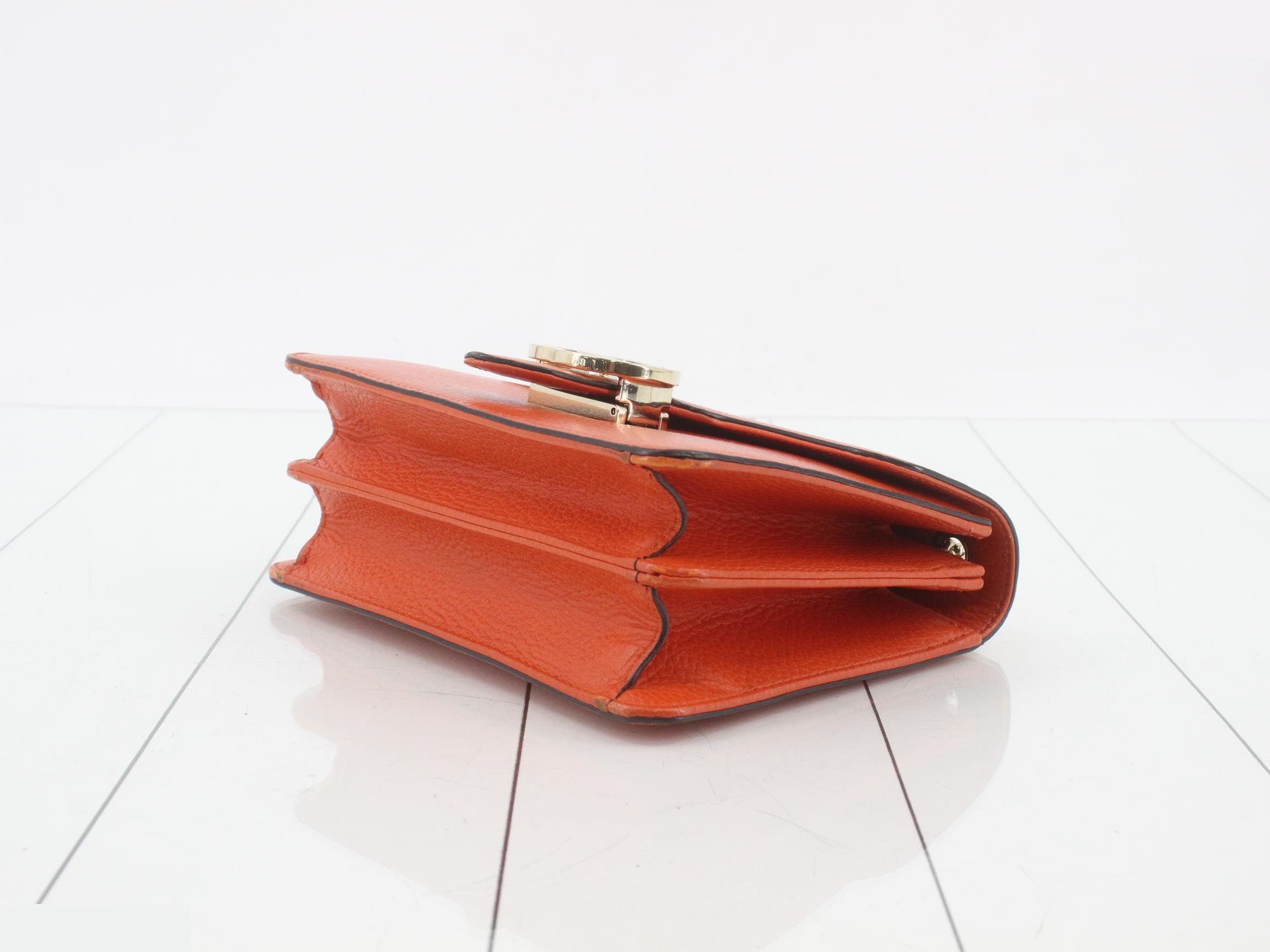 Small leather shoulder bag with interlocking G logo — view 6