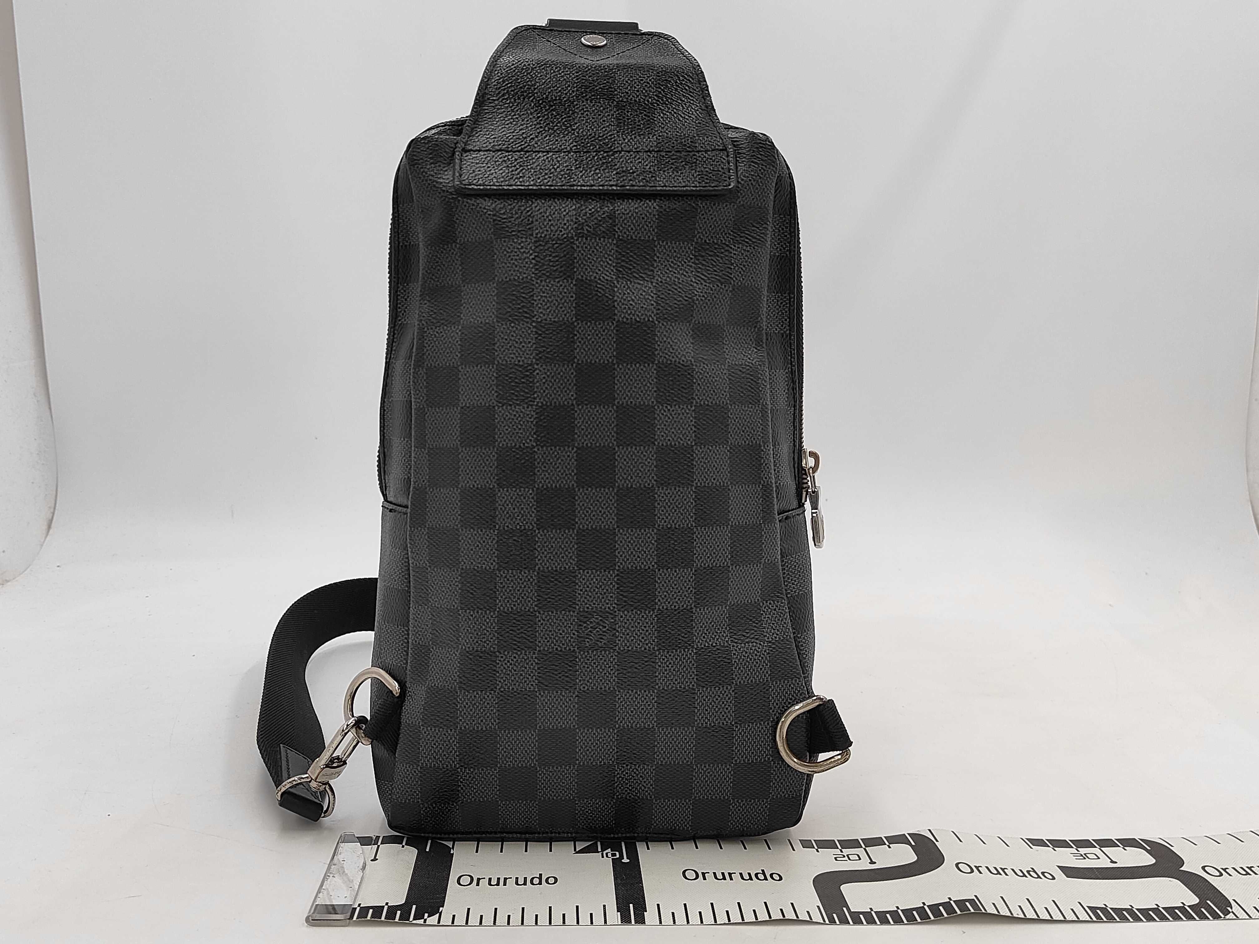 Damier Graphite Avenue Sling Bag Shoulder Bag — view 2