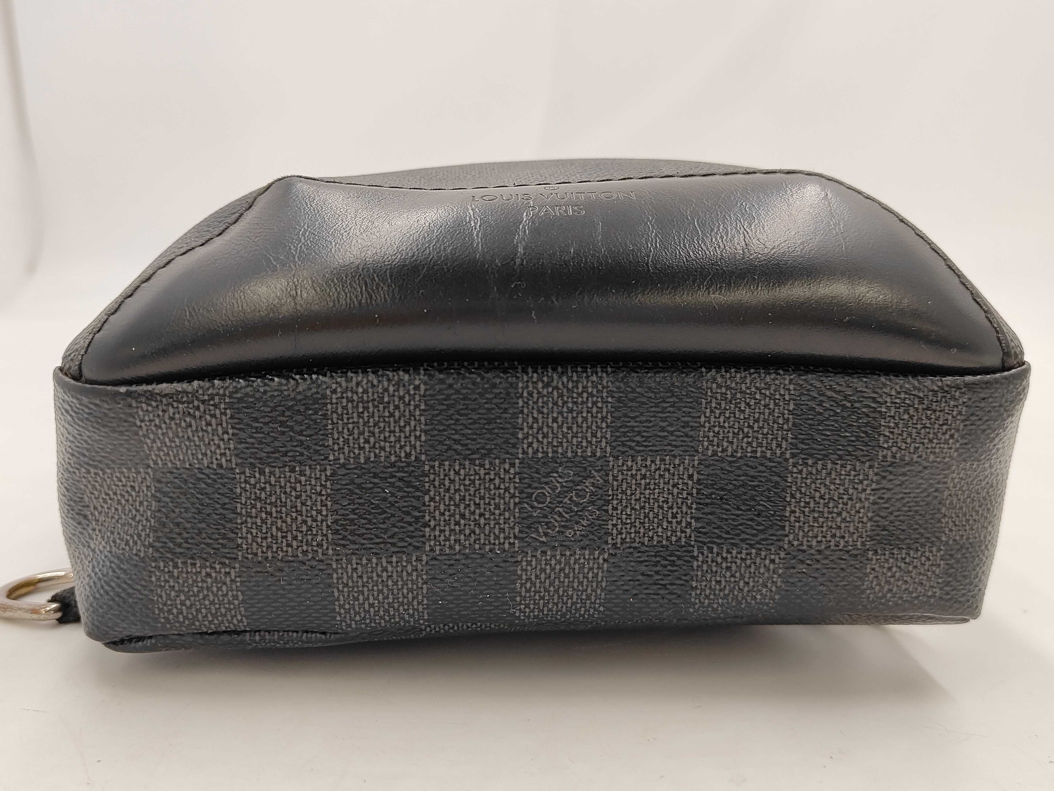 Damier Graphite Avenue Sling Bag Shoulder Bag — view 3