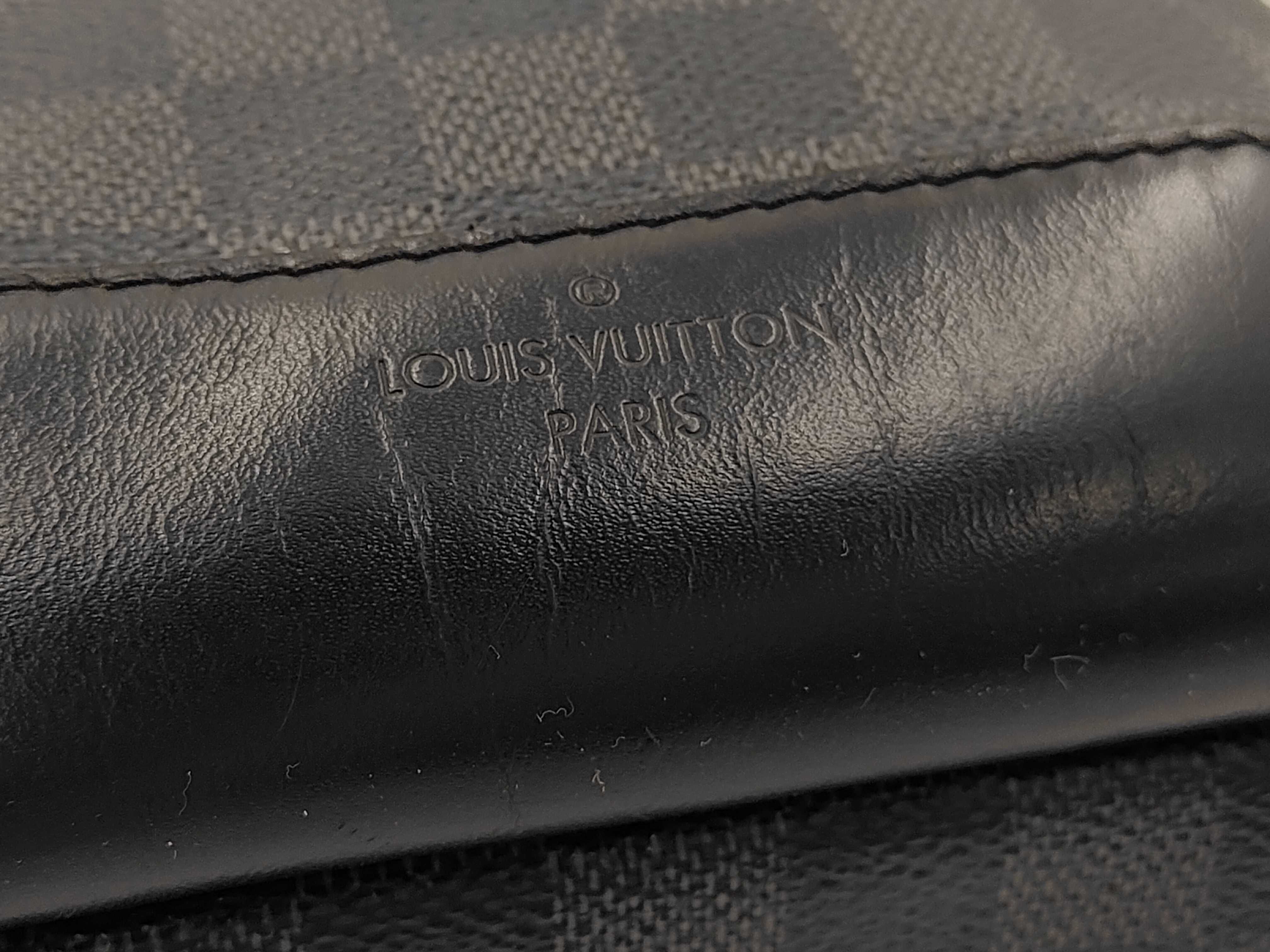 Damier Graphite Avenue Sling Bag Shoulder Bag — view 4