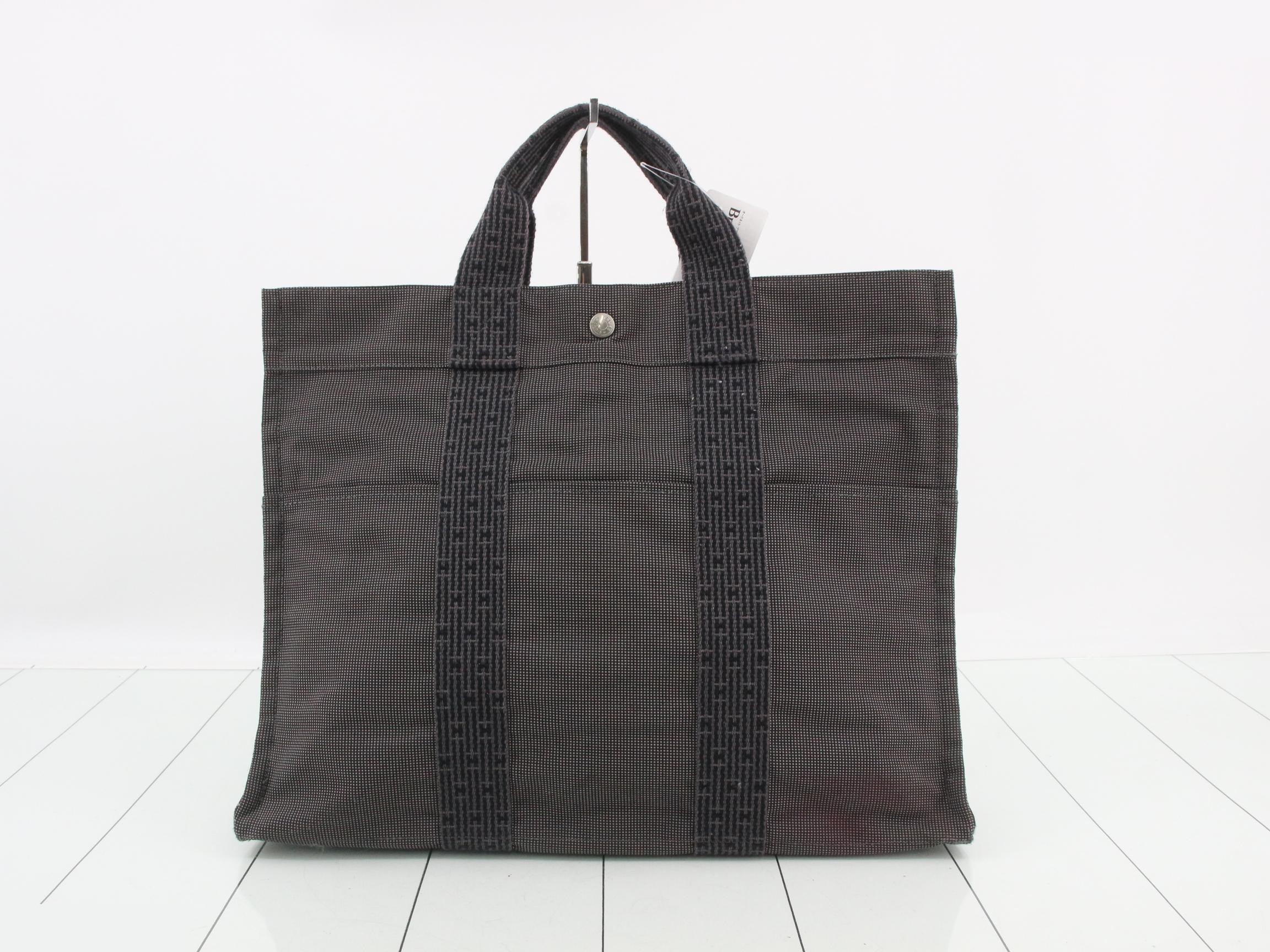 Aile Line Tote MM, Gray Canvas — view 2