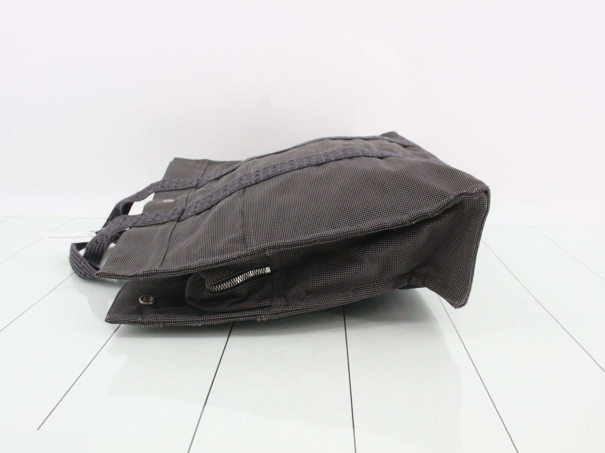 Aile Line Tote MM, Gray Canvas — view 3